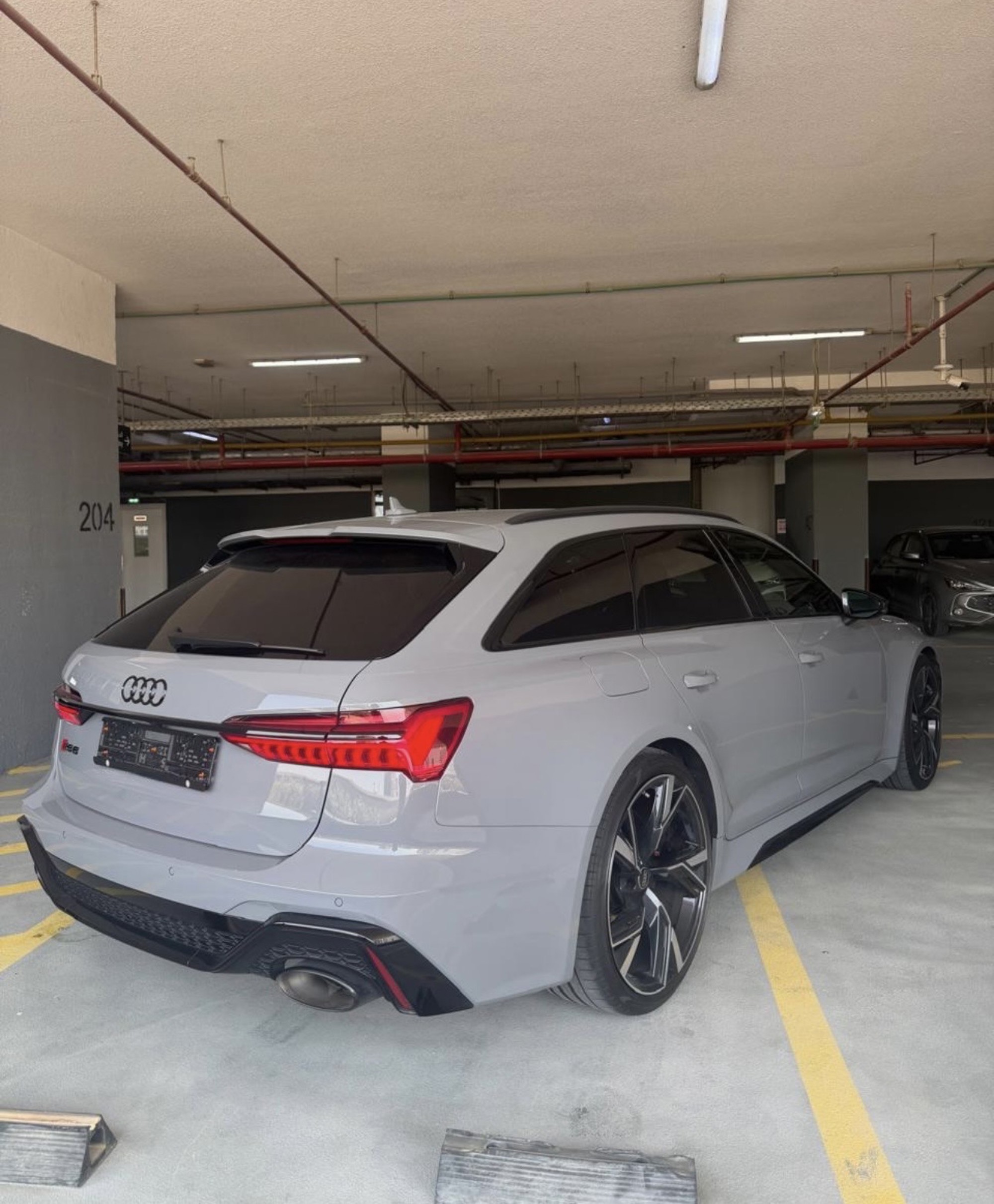 Audi RS6 2022.g., 660ks, fotografija 2