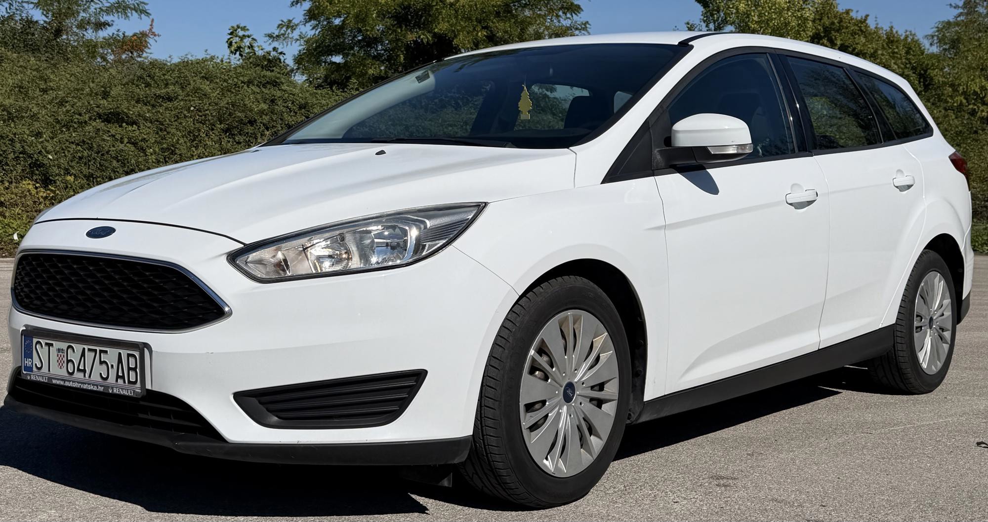 Ford Focus 2017. god, 1.5 diesel, kompletna servisna povijest Zamjene, fotografija 2