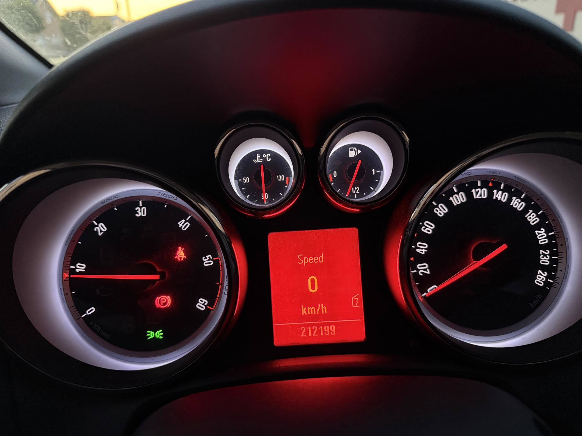Opel Astra J 1.7 CDTI, reg. do 7/2027, fotografija 7