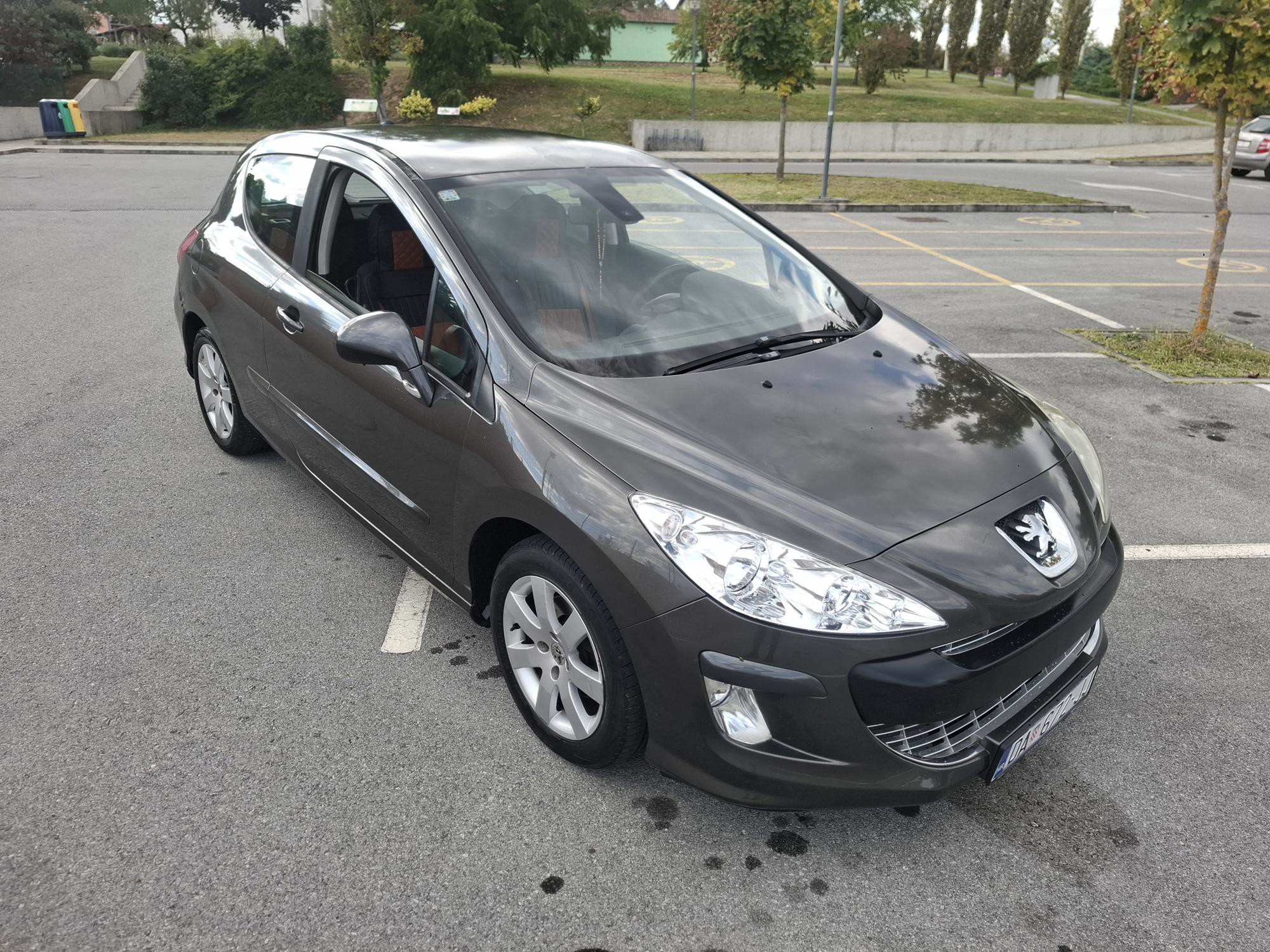 Peugeot 308, fotografija 2