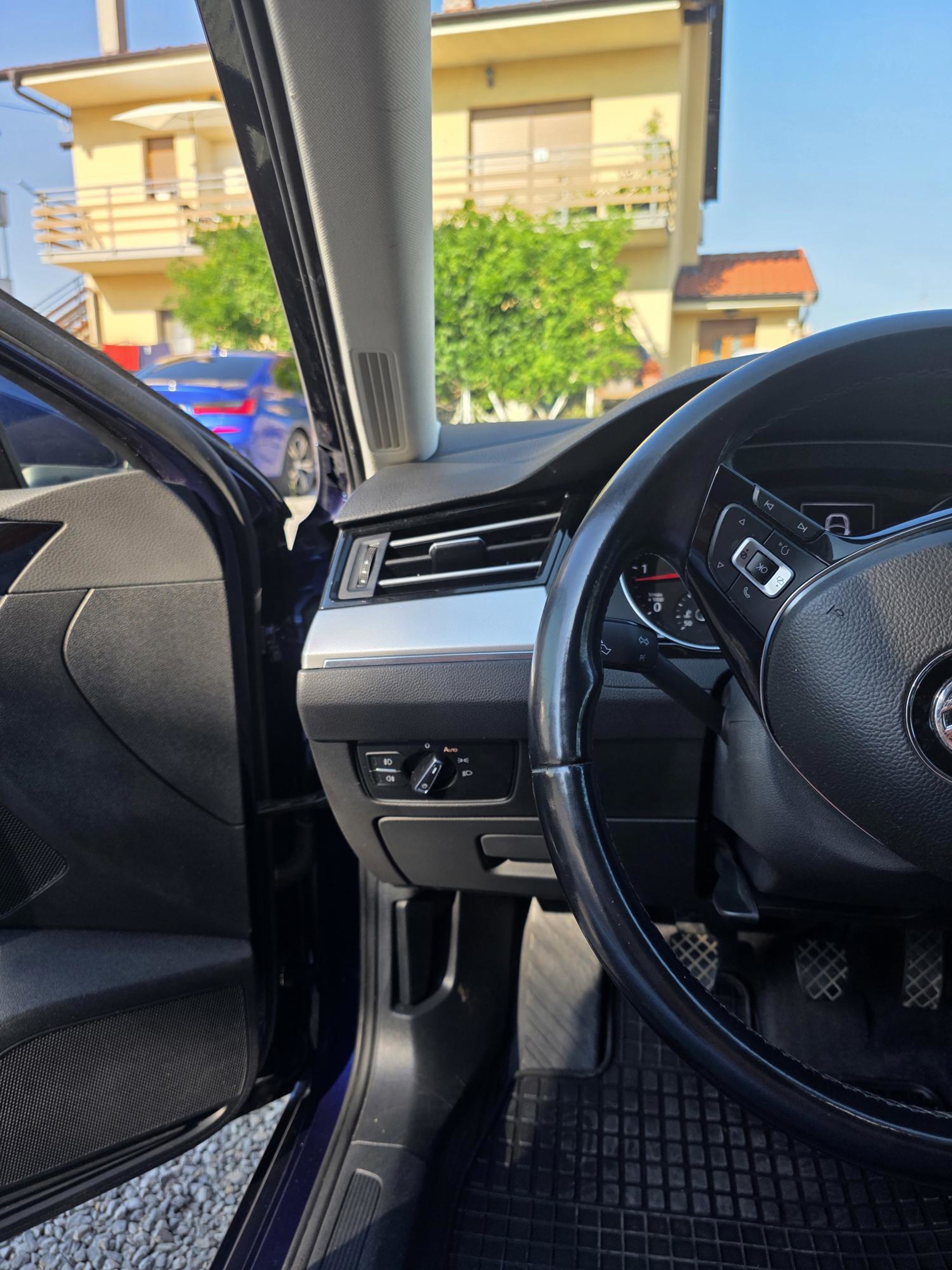 PASSAT VARIANT 2,0 TDI BLUE MOTION, fotografija 13