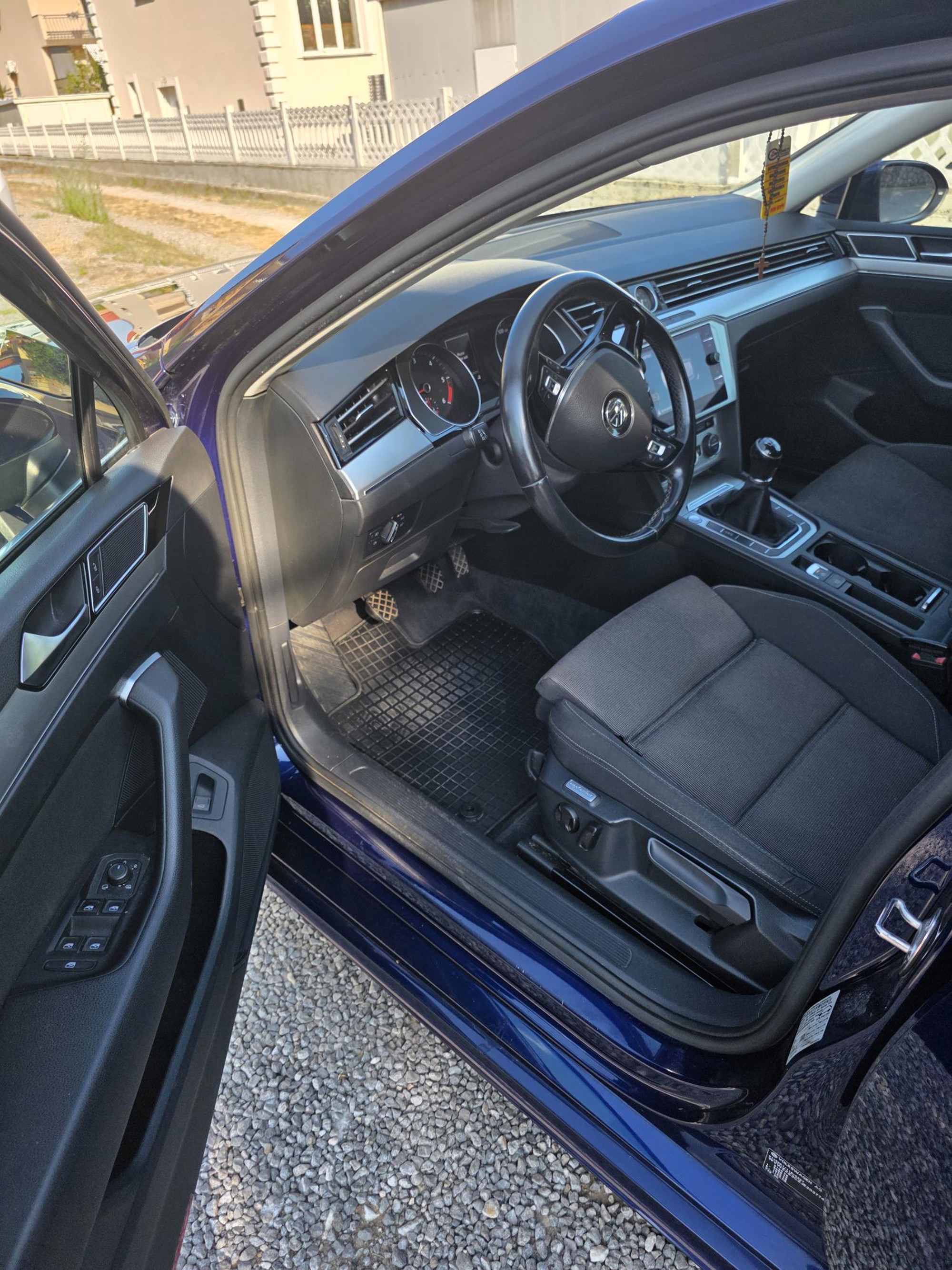 PASSAT VARIANT 2,0 TDI BLUE MOTION, fotografija 10