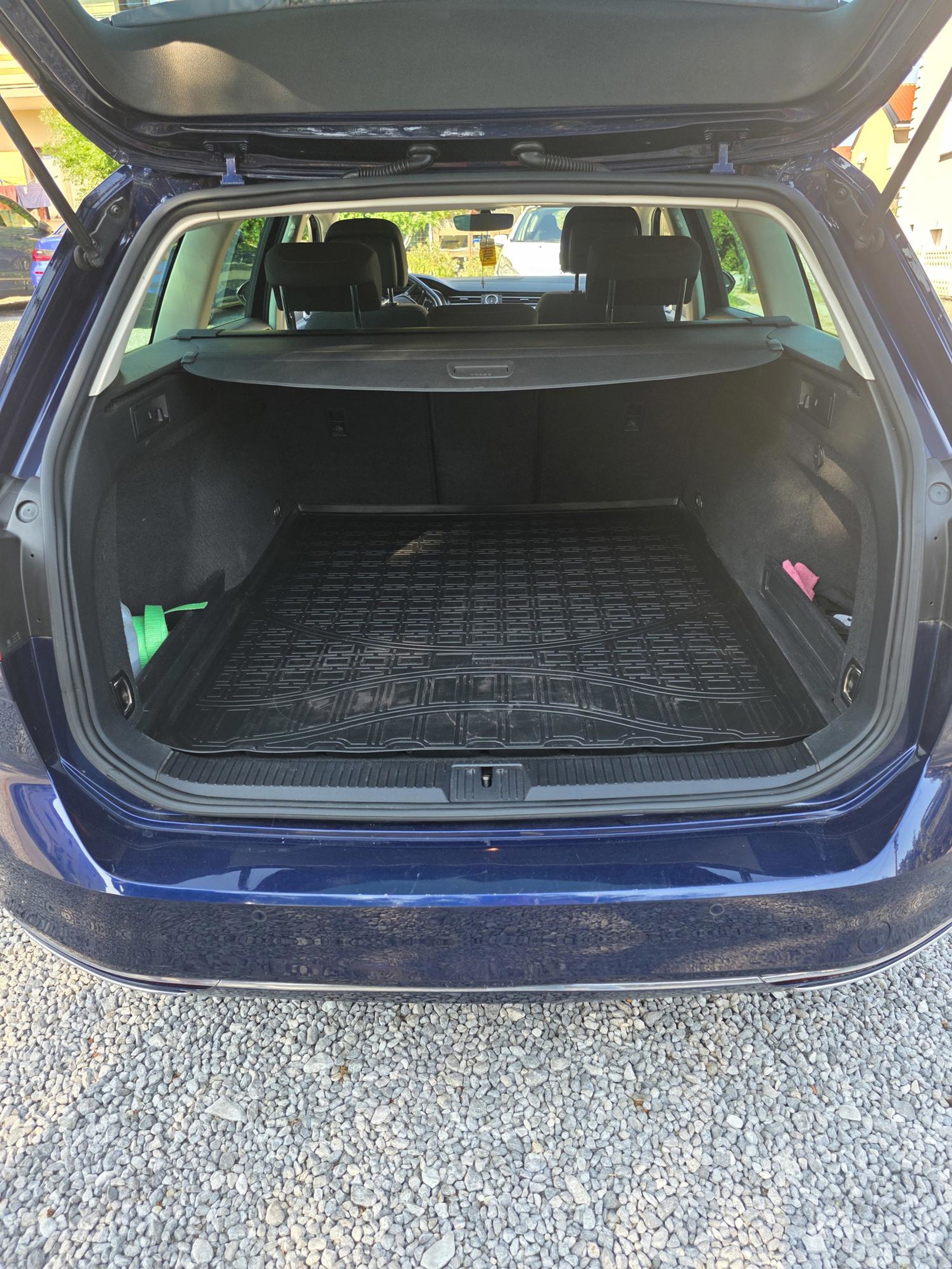 PASSAT VARIANT 2,0 TDI BLUE MOTION, fotografija 7
