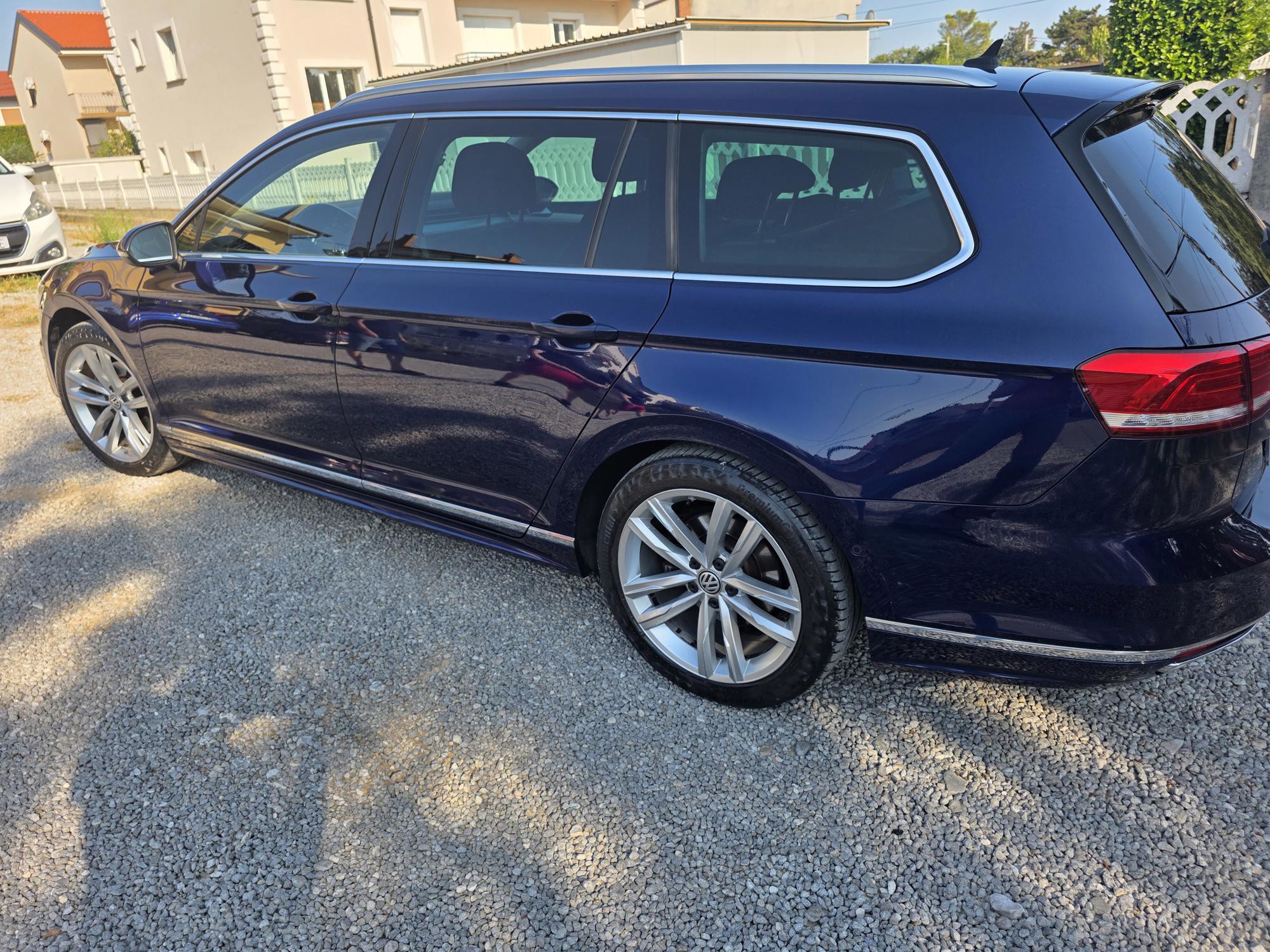PASSAT VARIANT 2,0 TDI BLUE MOTION, fotografija 5