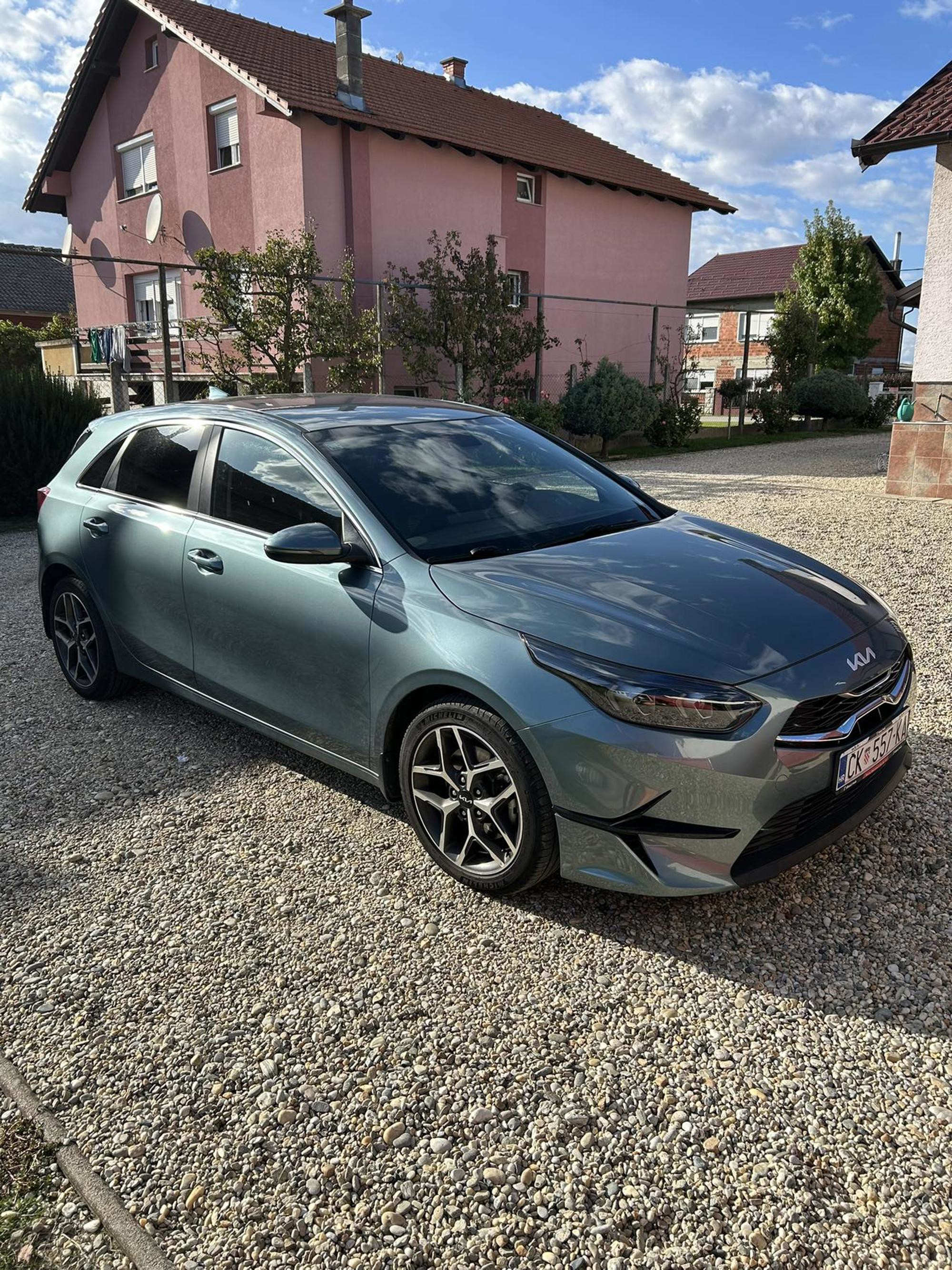 Auto oglas, fotografija 3