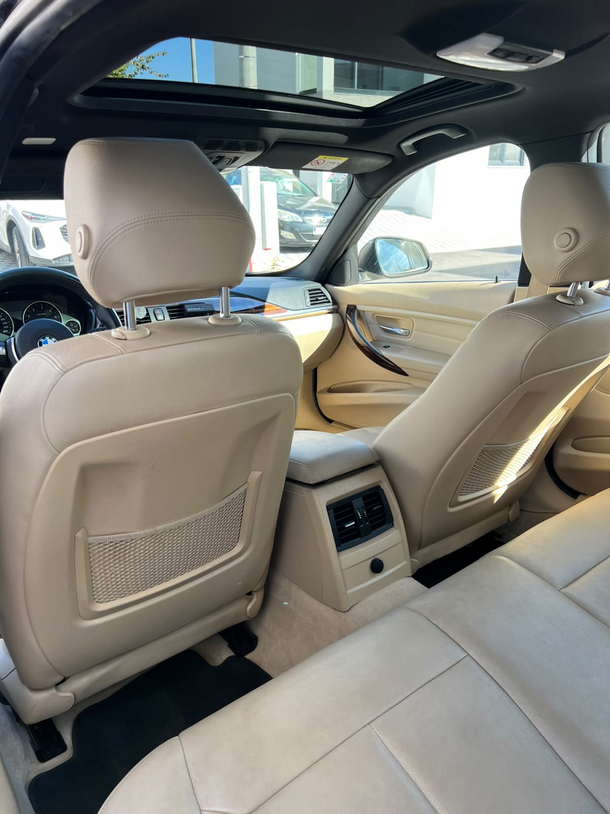 BMW 320d F30 Luxury automatic + 4 alufelge i zimske gume extra, fotografija 5