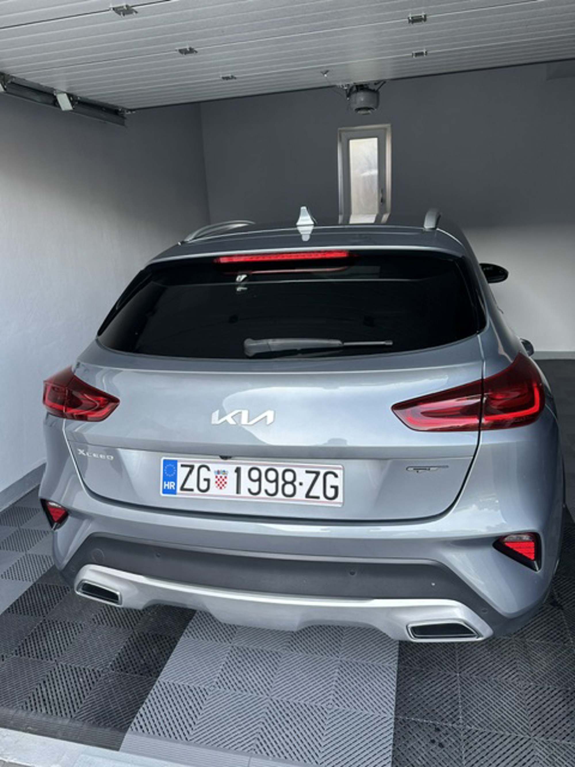 Kia XCeed 1,5 T-GDi EX Stream, fotografija 4