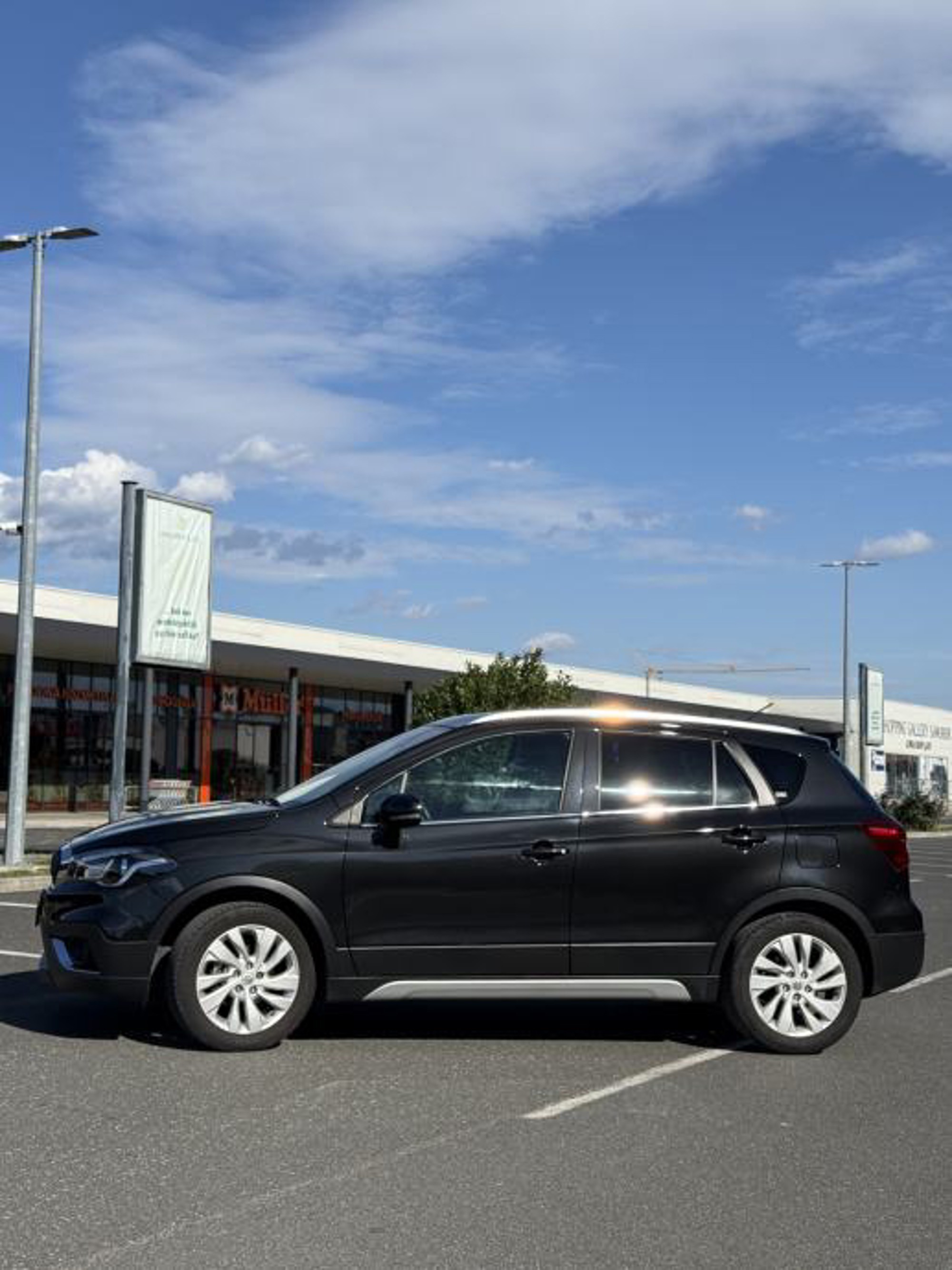 Suzuki SX4 S-Cross Premium GL+ prvi vlasnik, 85.000 km, 140 KS, pogled izvana - slika 2