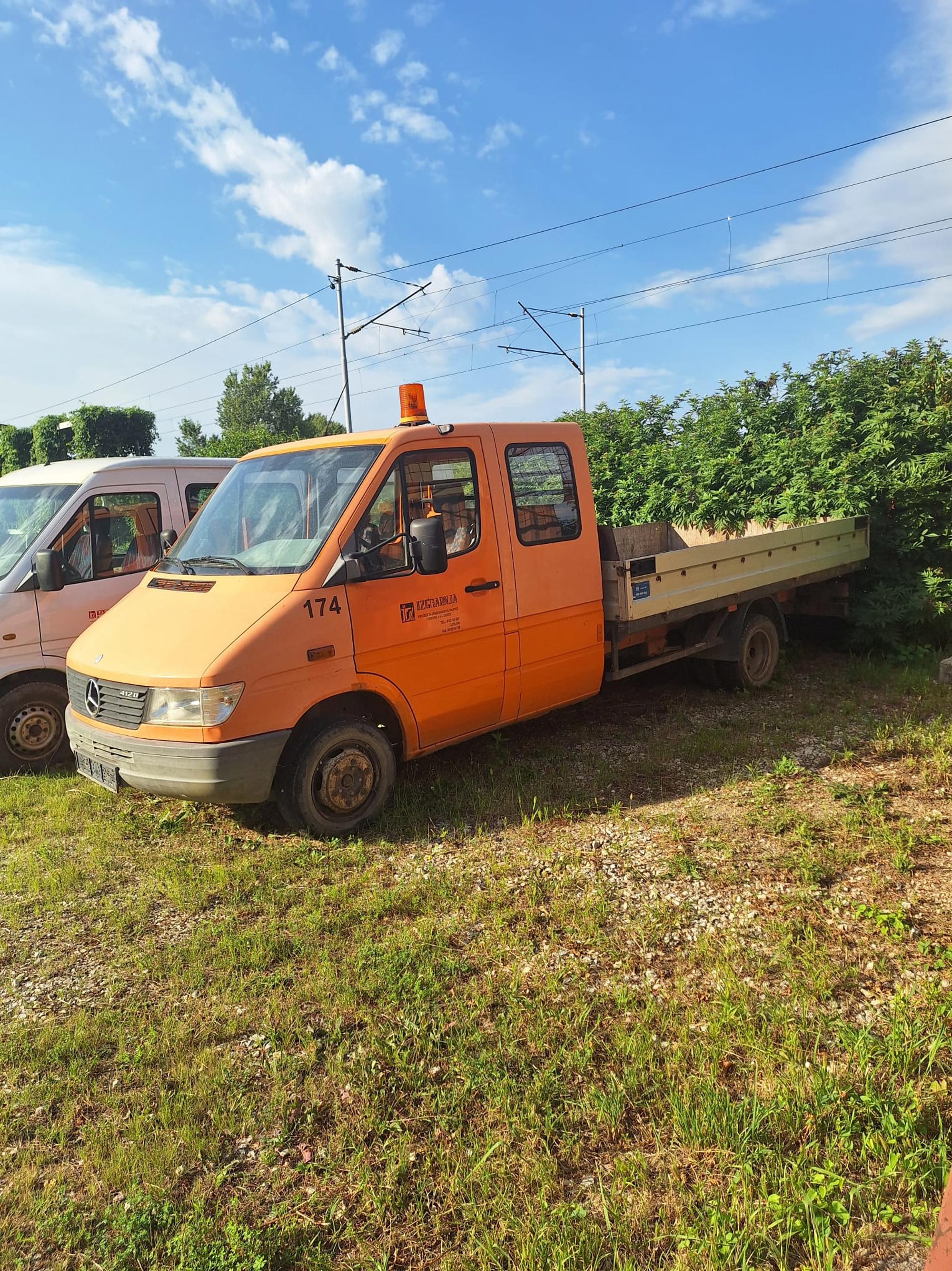 Sprinter 412d MERCEDES SPRINTER 412D | INDEX OGLASI
