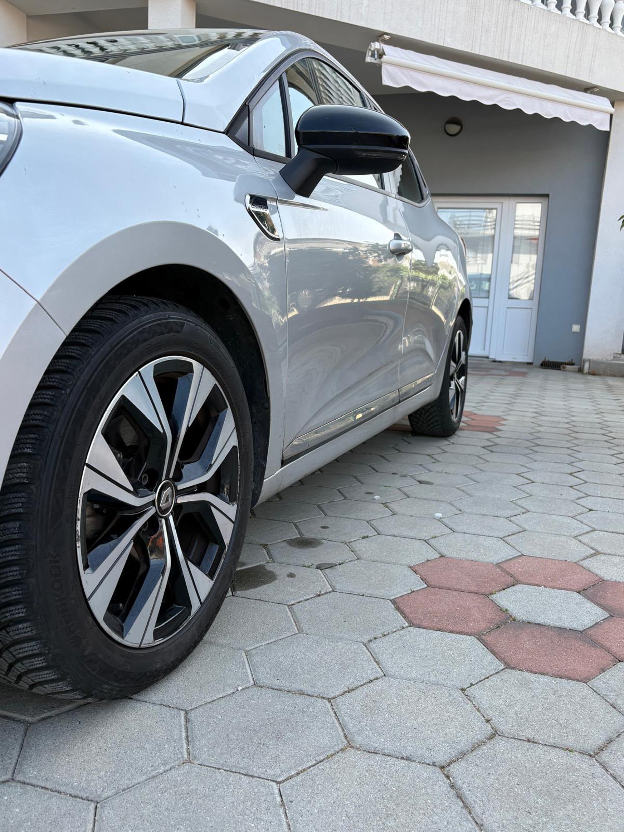 Renault Clio 1.0 tce limited 2021, fotografija 4