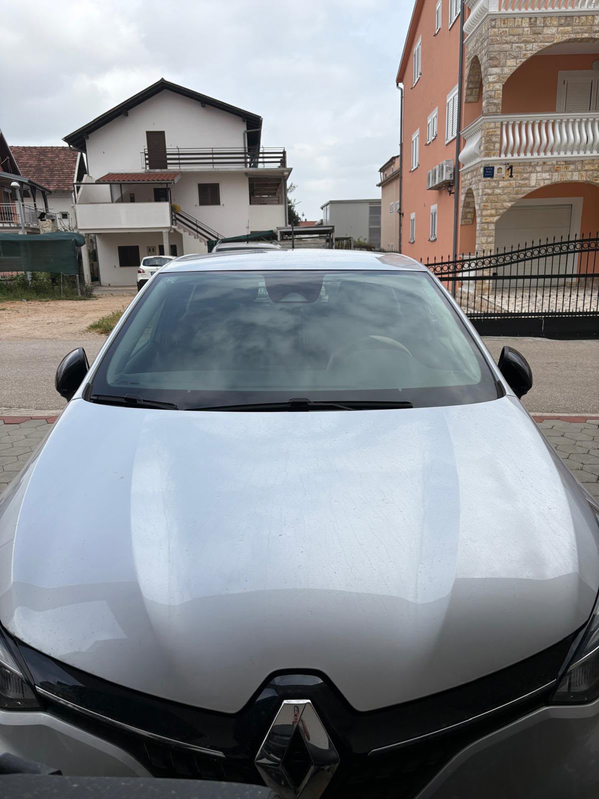 Renault Clio 1.0 tce limited 2021, fotografija 2