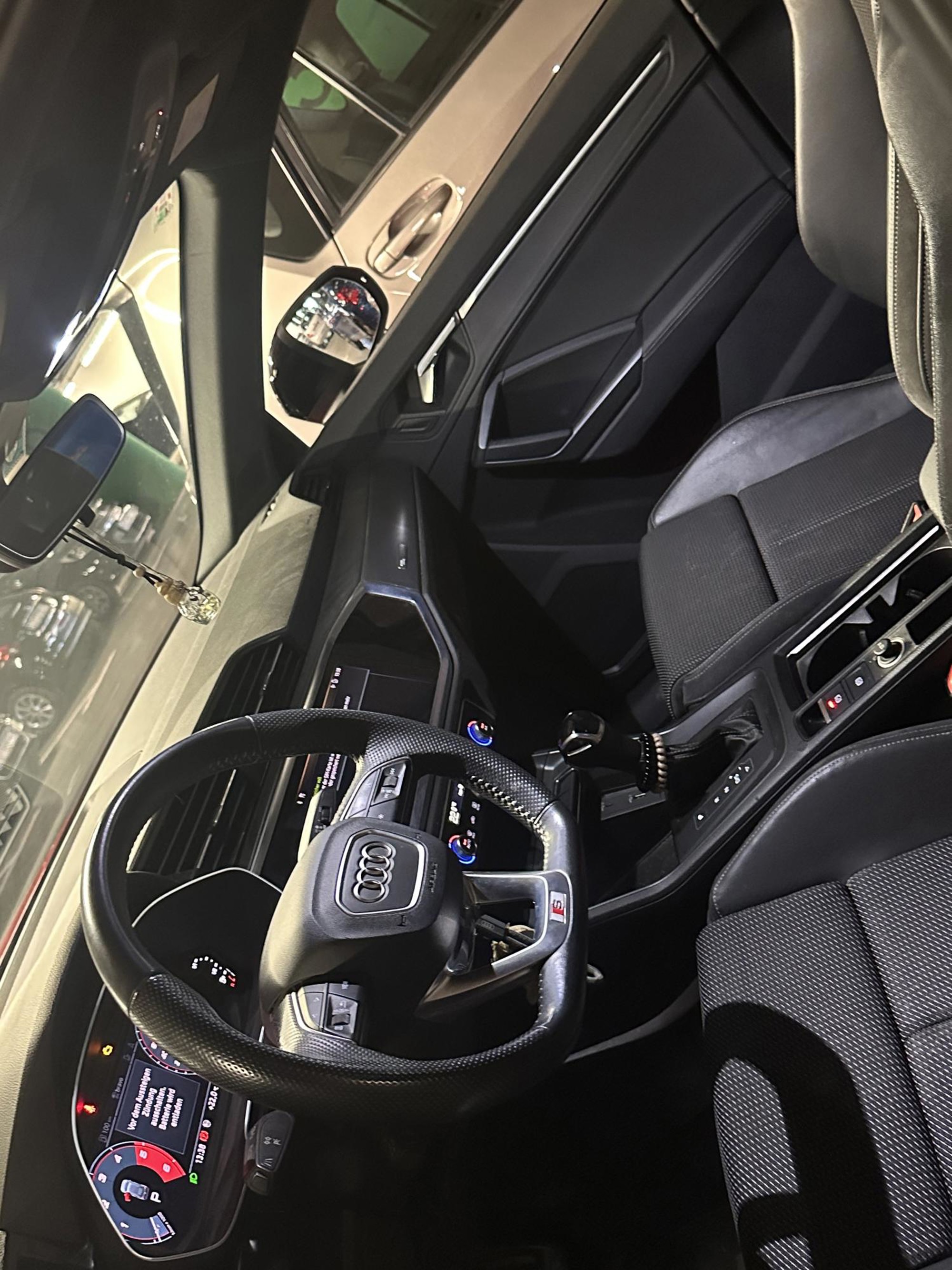 Audi Q3, fotografija 3
