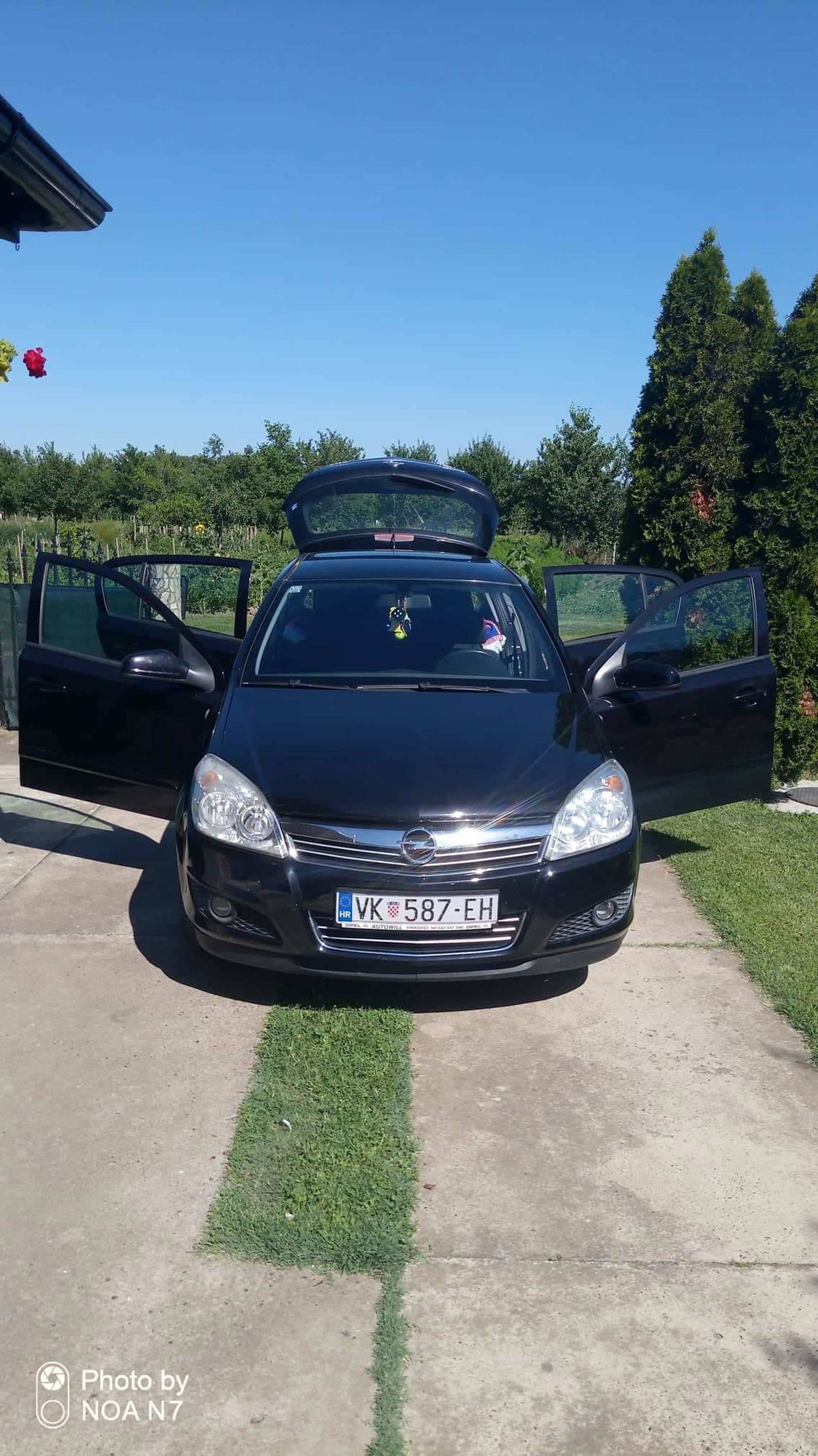 Opel astra 1.7 CDTi 2008 registrirana do 30.4.2027, fotografija 1