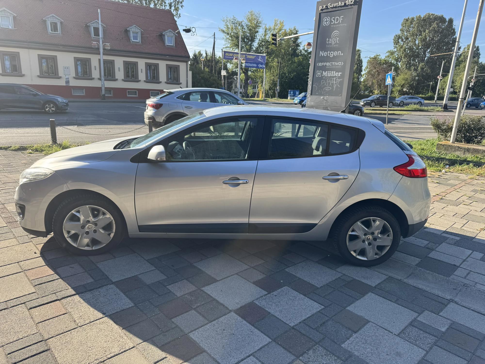 Renault Mégane 1.5 dCI 2012, fotografija 3