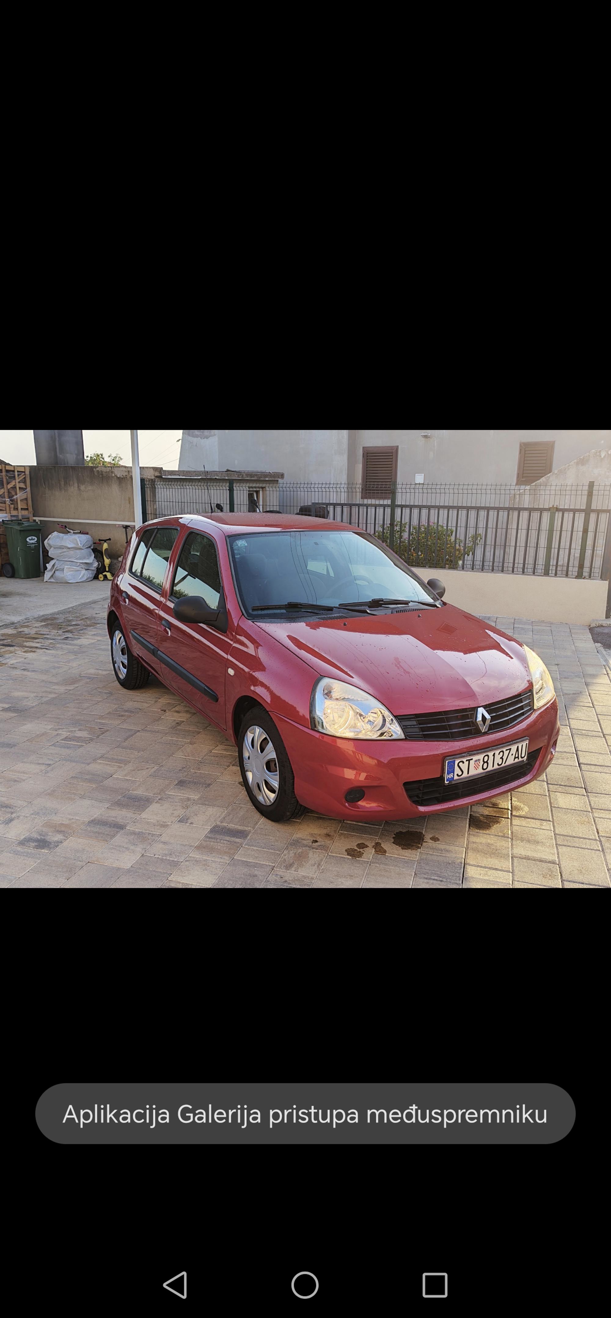 Renault Clio 1.2 8V -IZVANREDNO STANJE-, fotografija 4