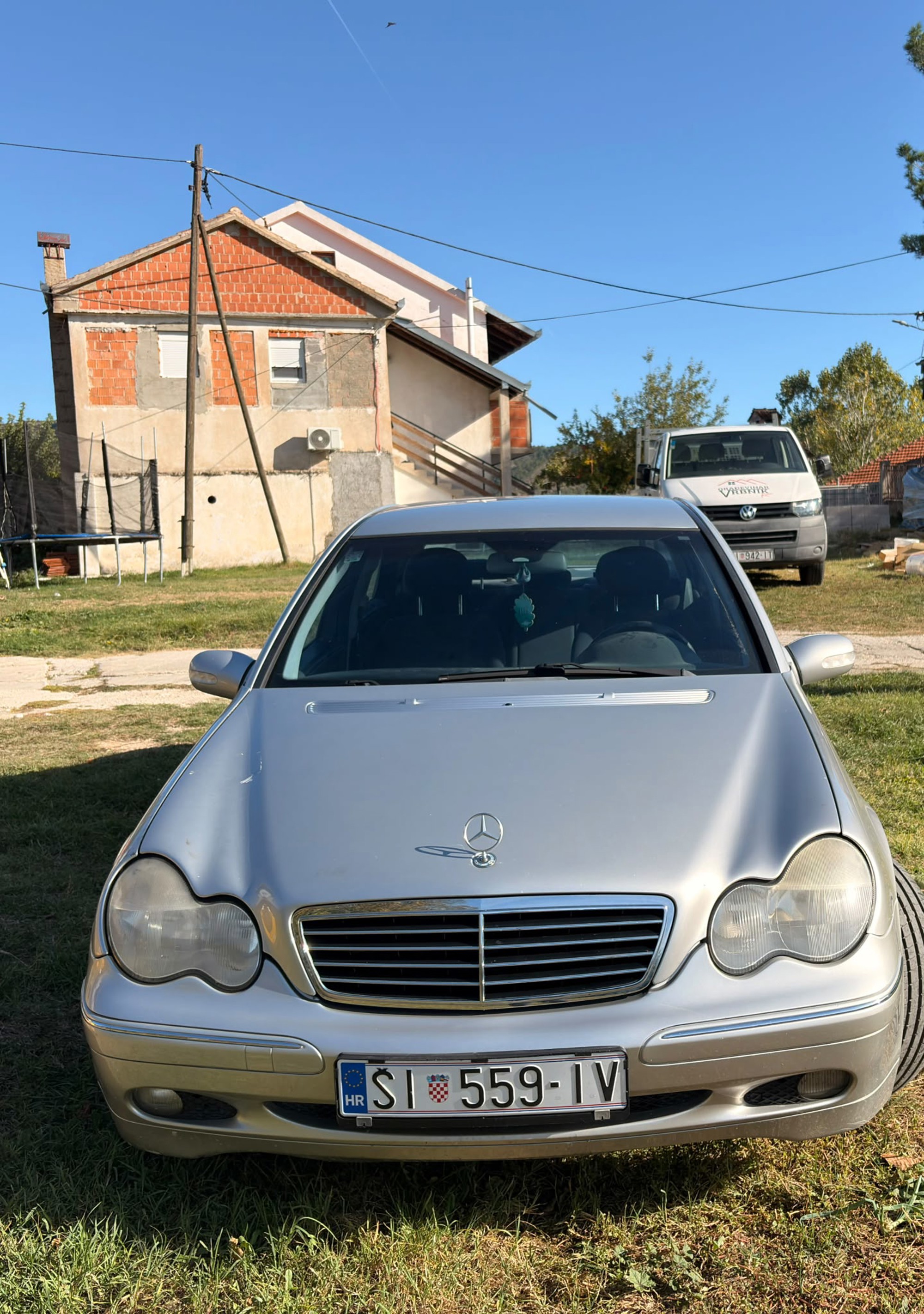 Mercedes w203, pogled izvana - slika 1