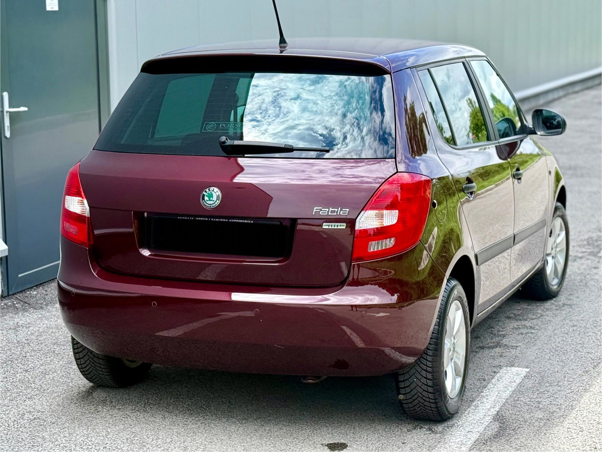 Škoda Fabia 1,2 Family * 26,000km * NOVOO * HR AUTO * ISPIS KM *, fotografija 2