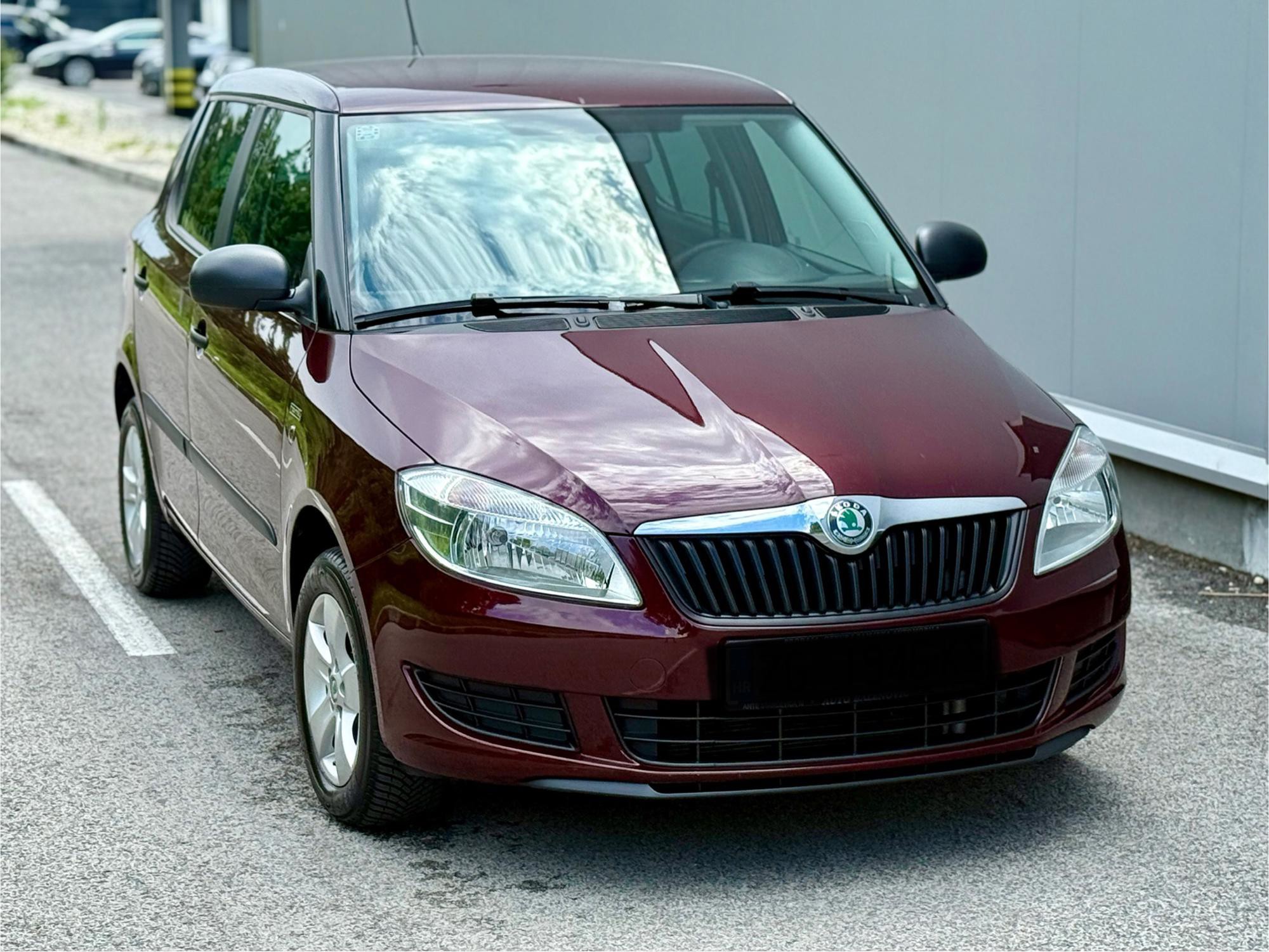 Škoda Fabia 1,2 Family * 26,000km * NOVOO * HR AUTO * ISPIS KM *, fotografija 3