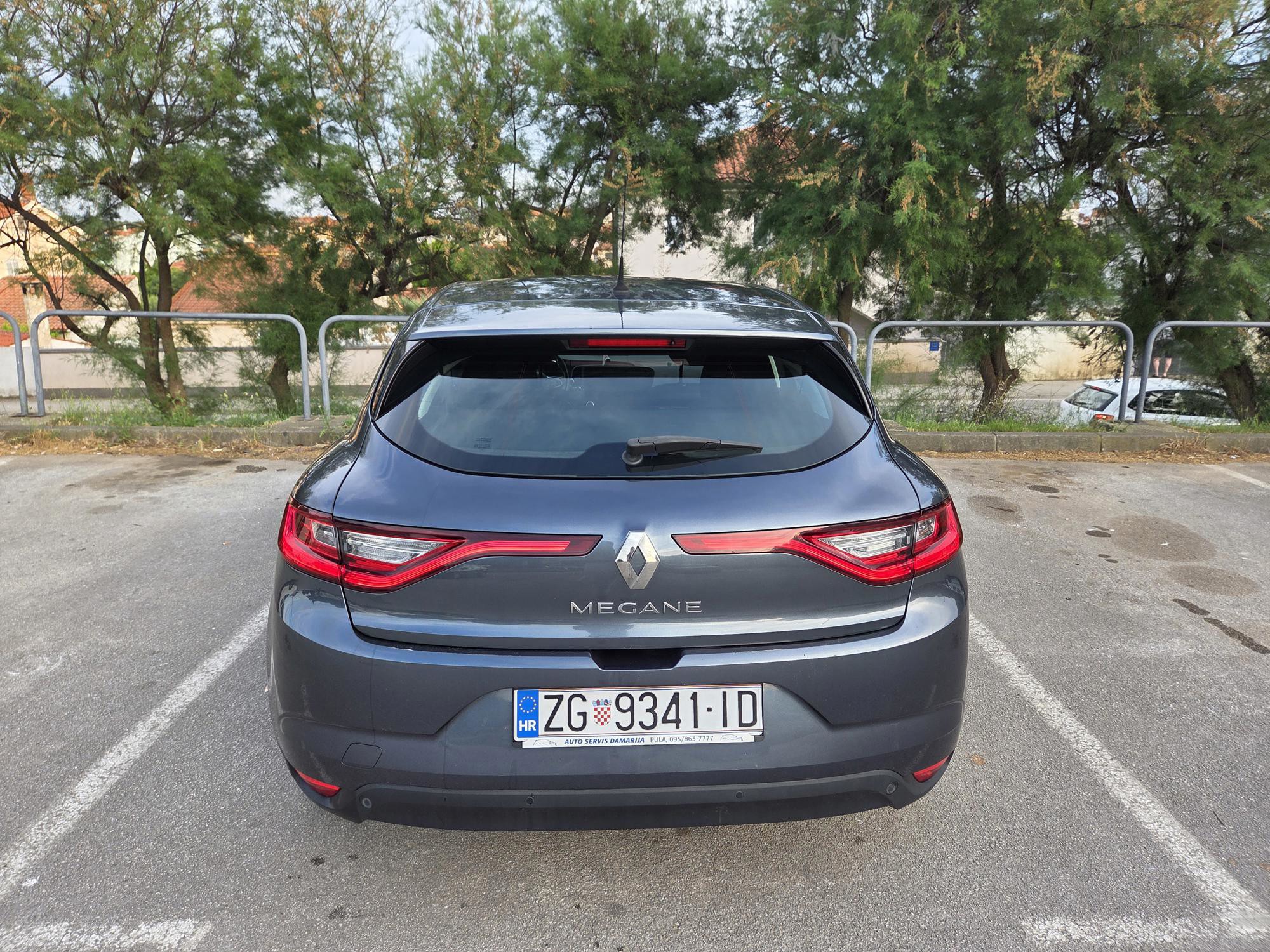 Renault Megane TCe 100, fotografija 4