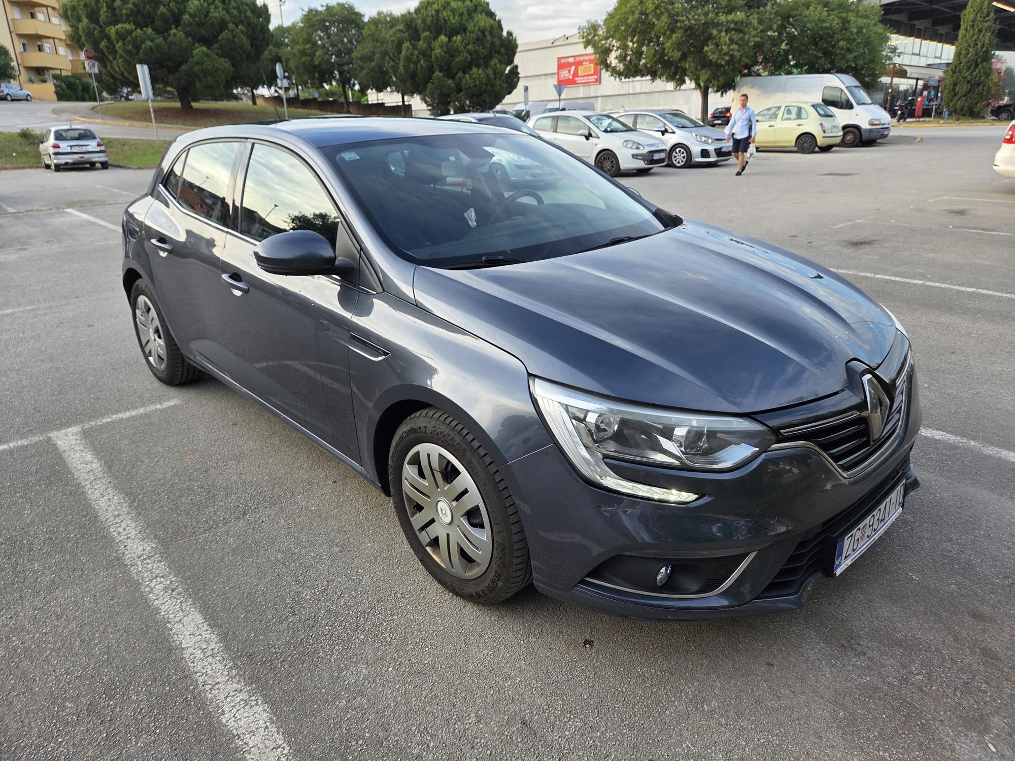 Renault Megane TCe 100, fotografija 3