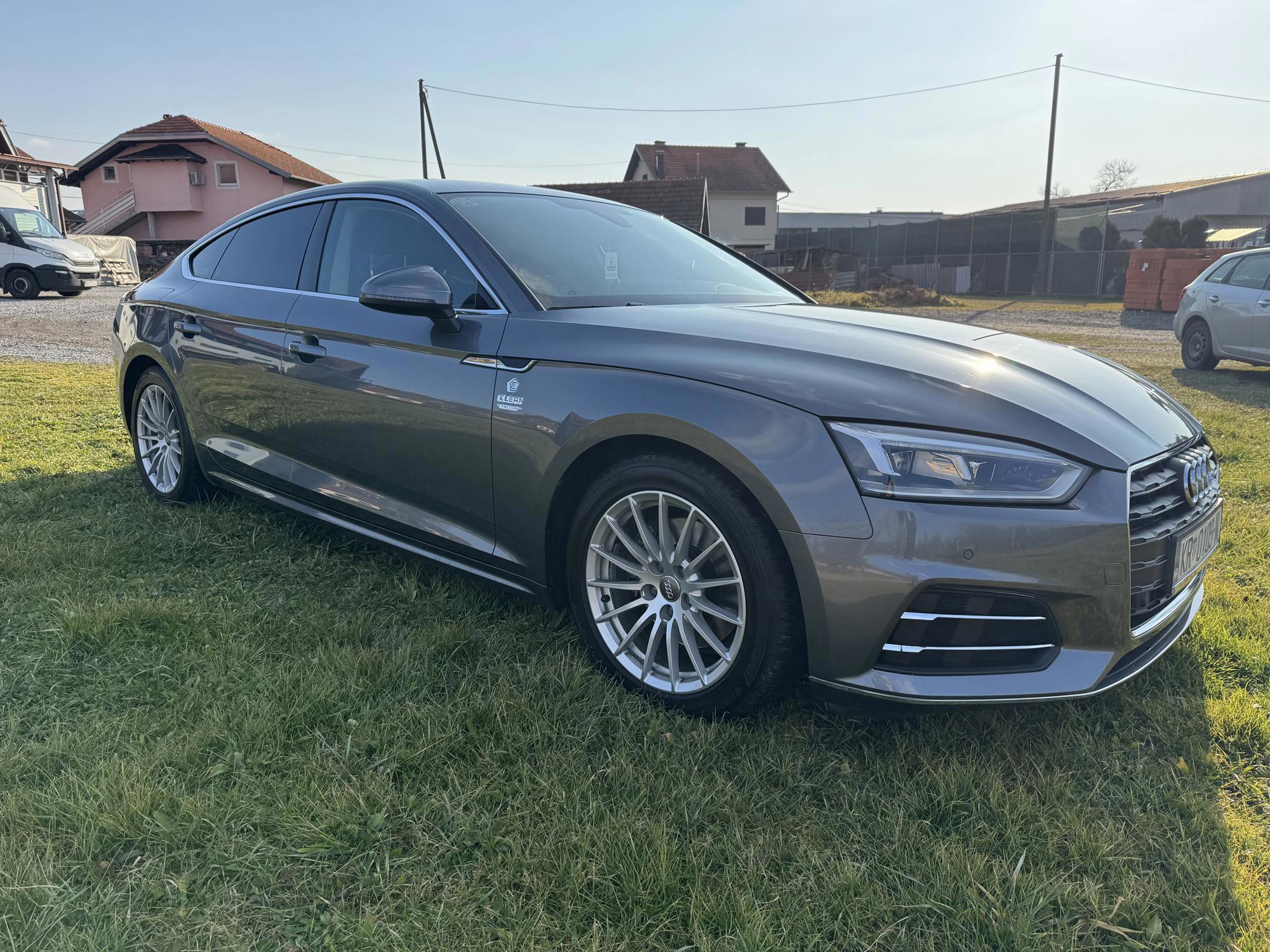 Audi A5 2.0 TDI Automatik | Full koža | Registriran 02/2027 | Top stanje, fotografija 2