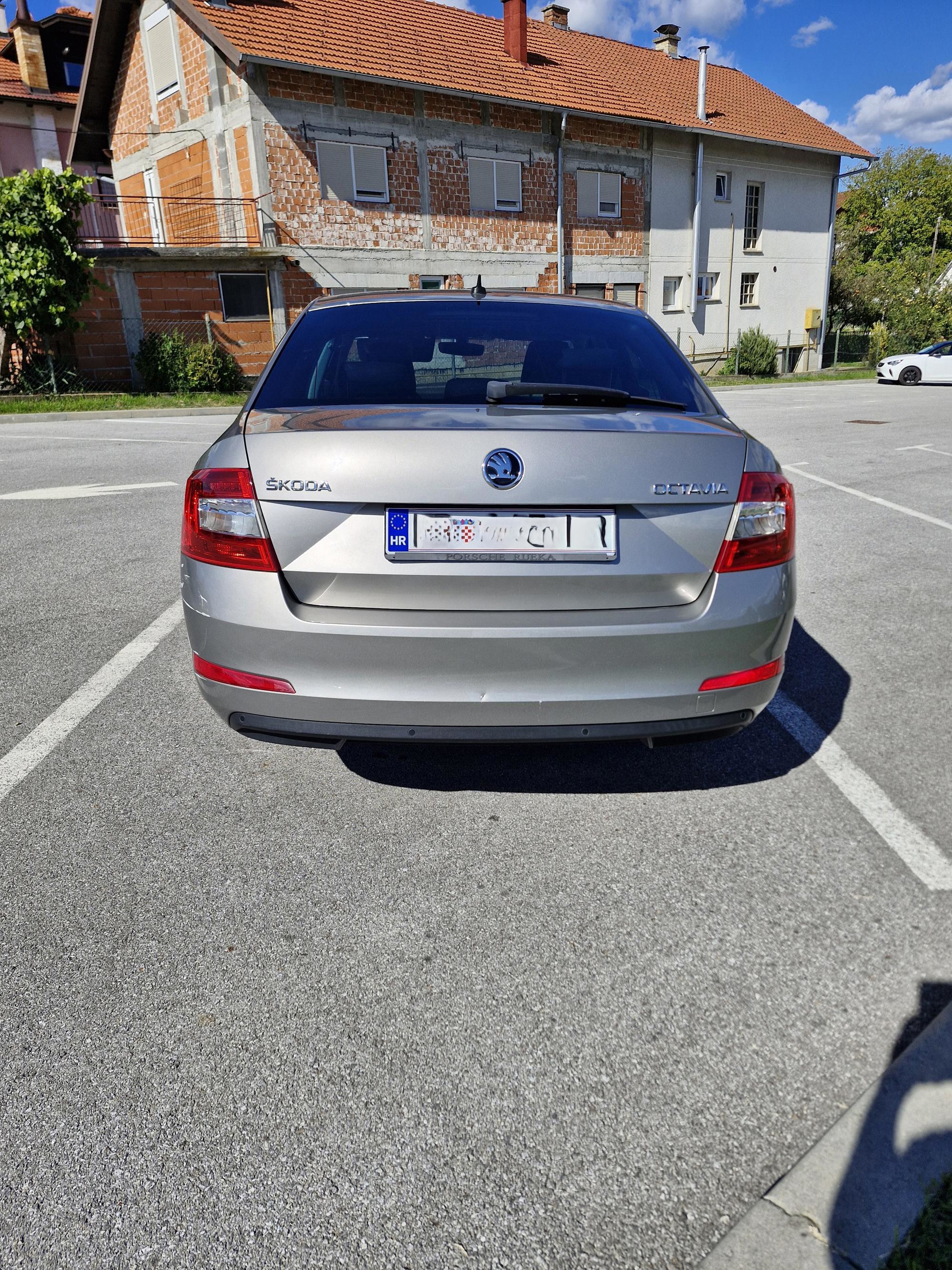 Škoda Octavia Style 1.6 TDI, fotografija 2