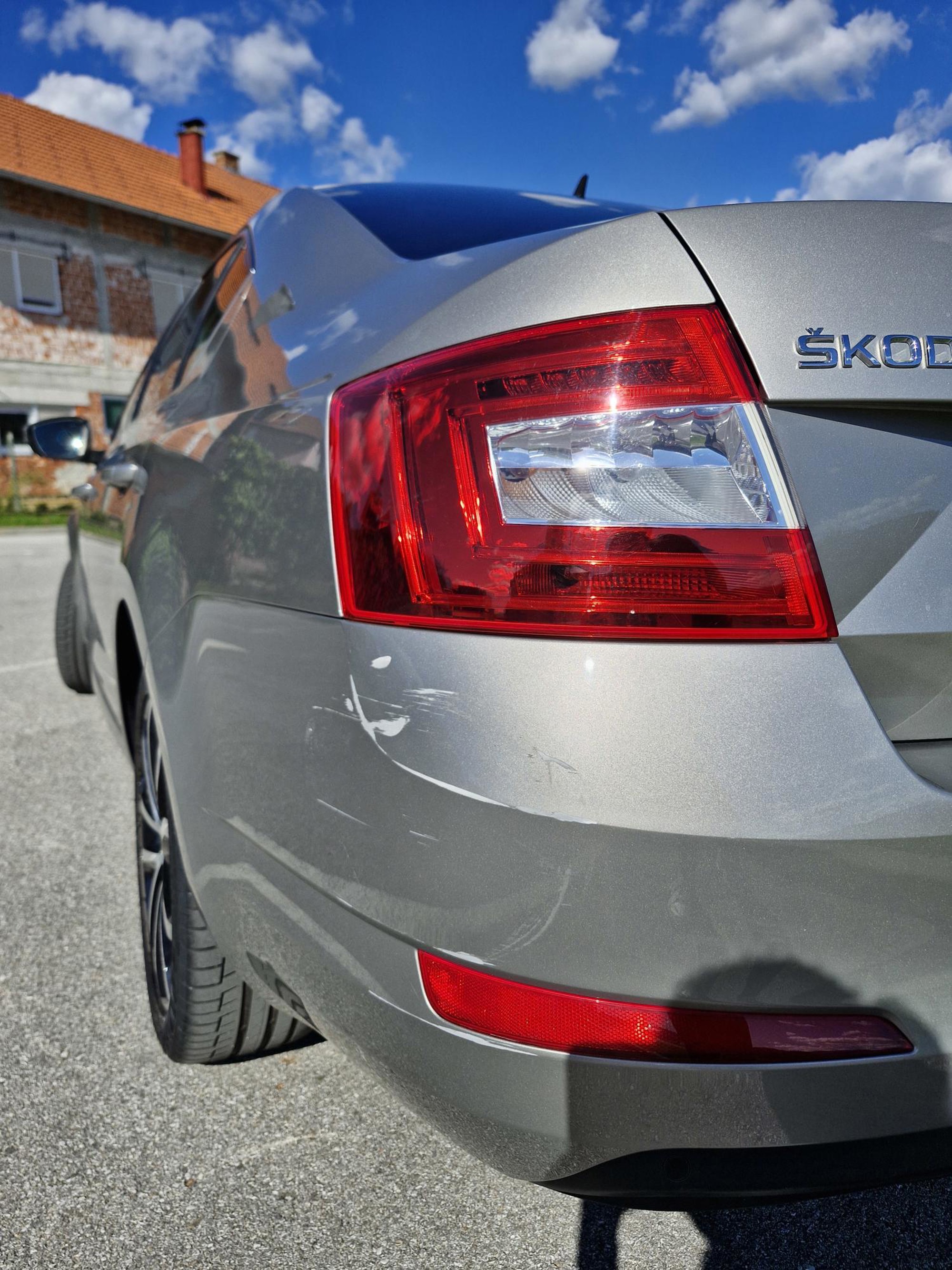 Škoda Octavia Style 1.6 TDI, fotografija 4