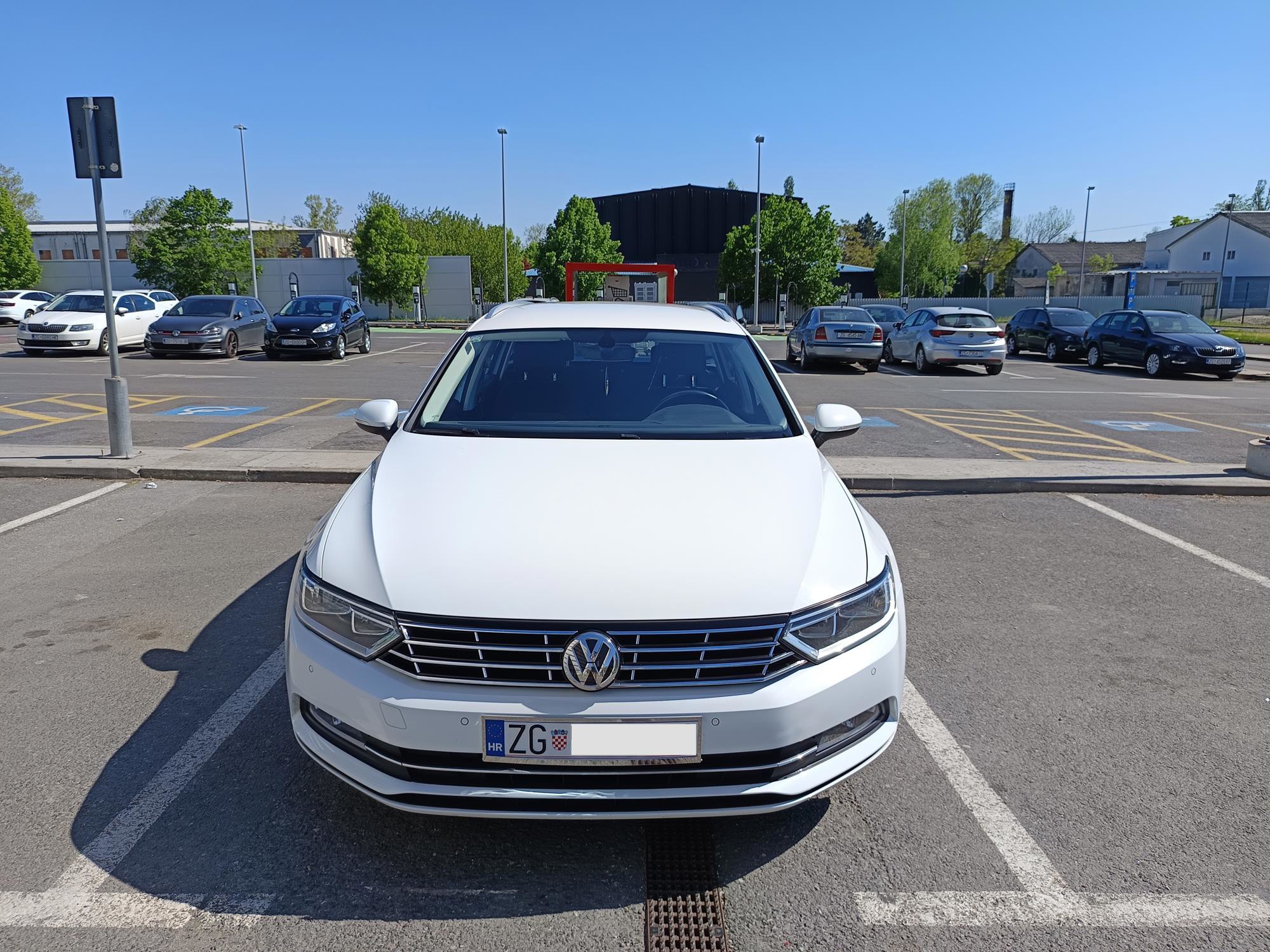 VW Passat 1.6TDI Comfortline, 7 brzina DSG, parking kamera, fotografija 4