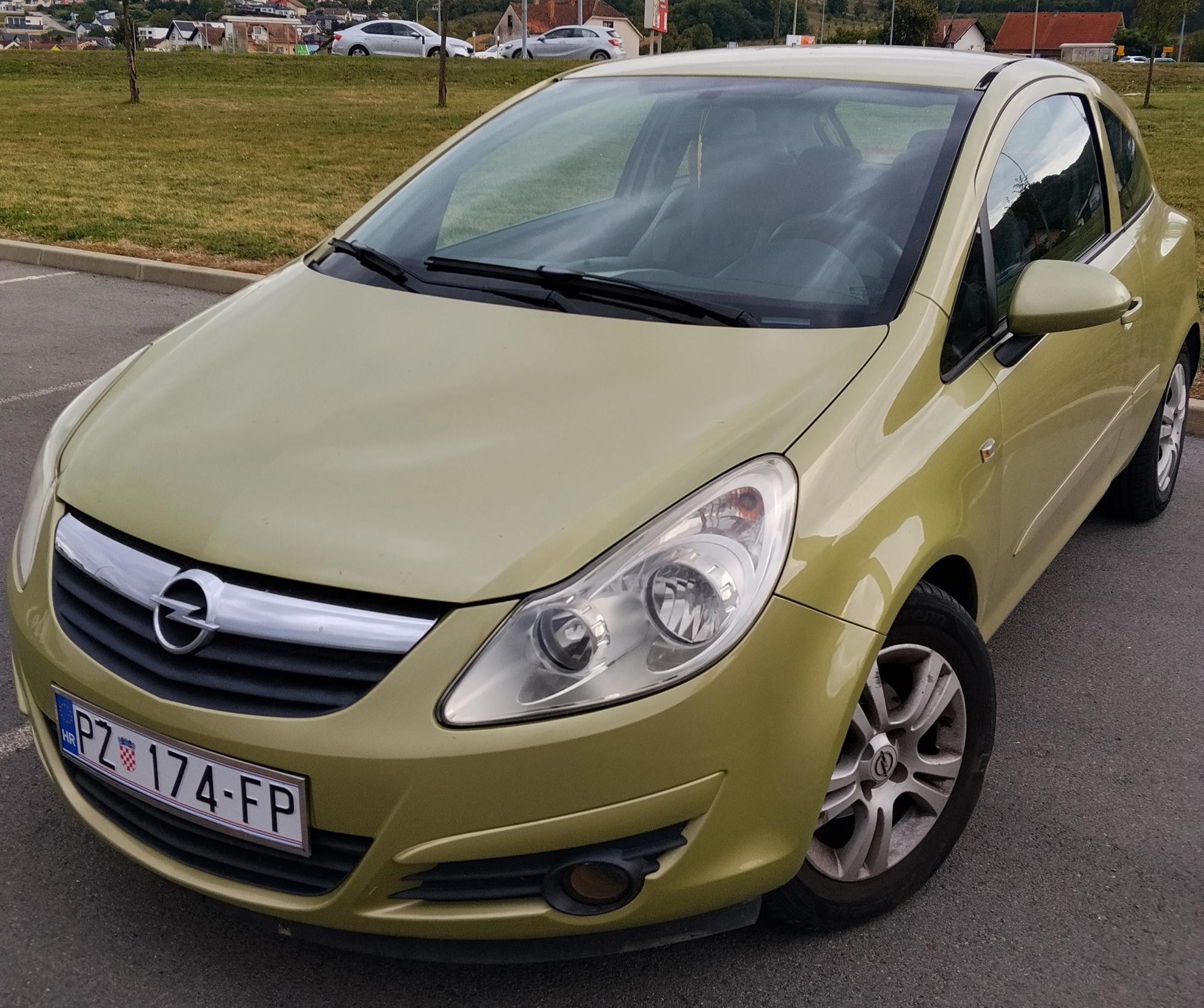 OPEL CORSA,2007, 2600€, pogled izvana - slika 1