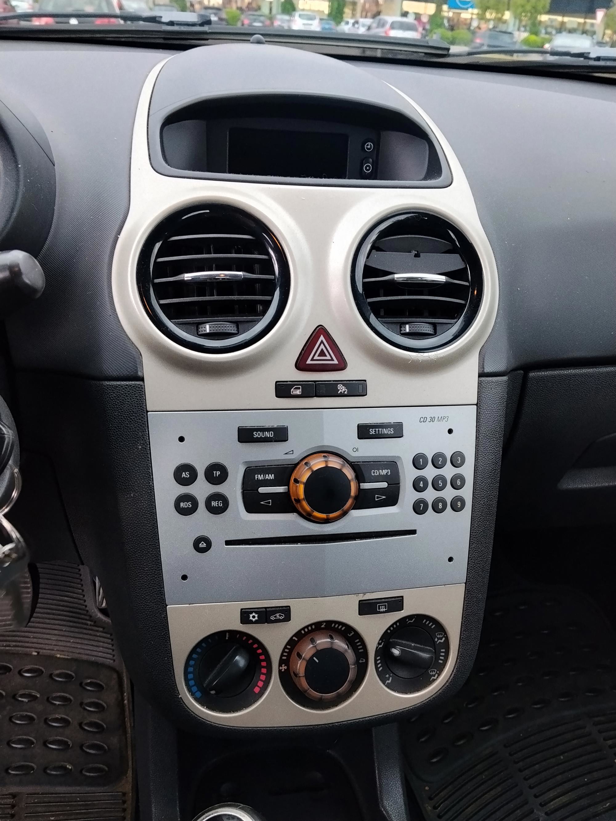 OPEL CORSA,2007, 2600€, pogled izvana - slika 3