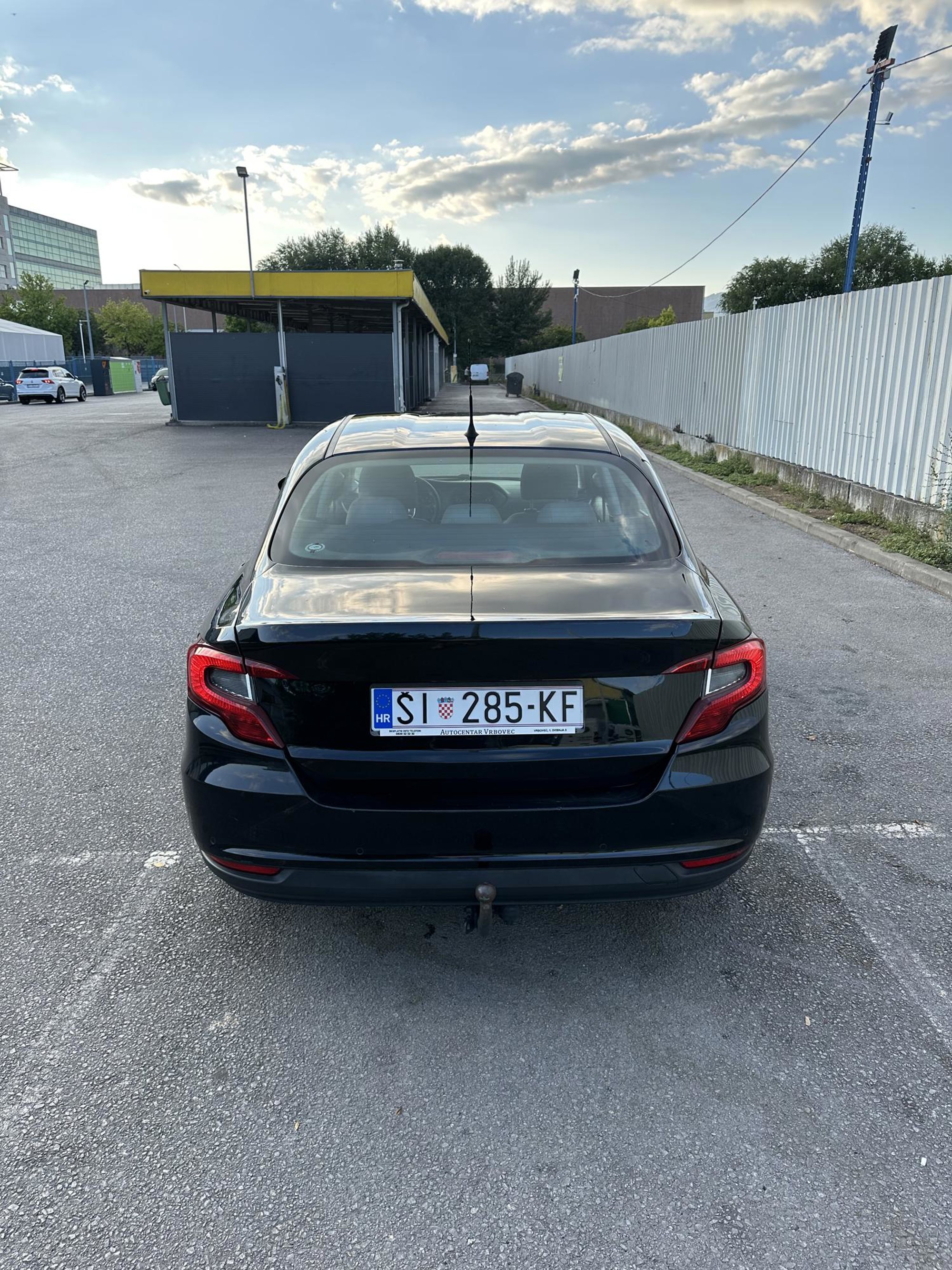 Fiat Tipo 1.3 MJET 2017. – 153.000 km – Veliki servis – REG 02/2027, fotografija 2