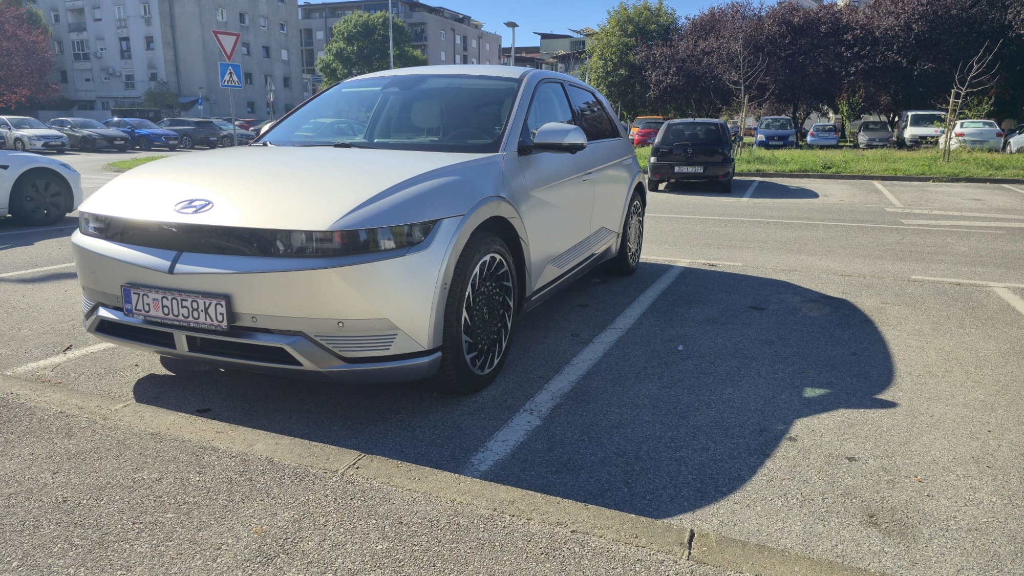 Hyundai Ioniq 5 Long Range 218 KS, 72.6 kWh Baterija kapacitet 100% 78000 km 2021 može i na leasing, fotografija 2