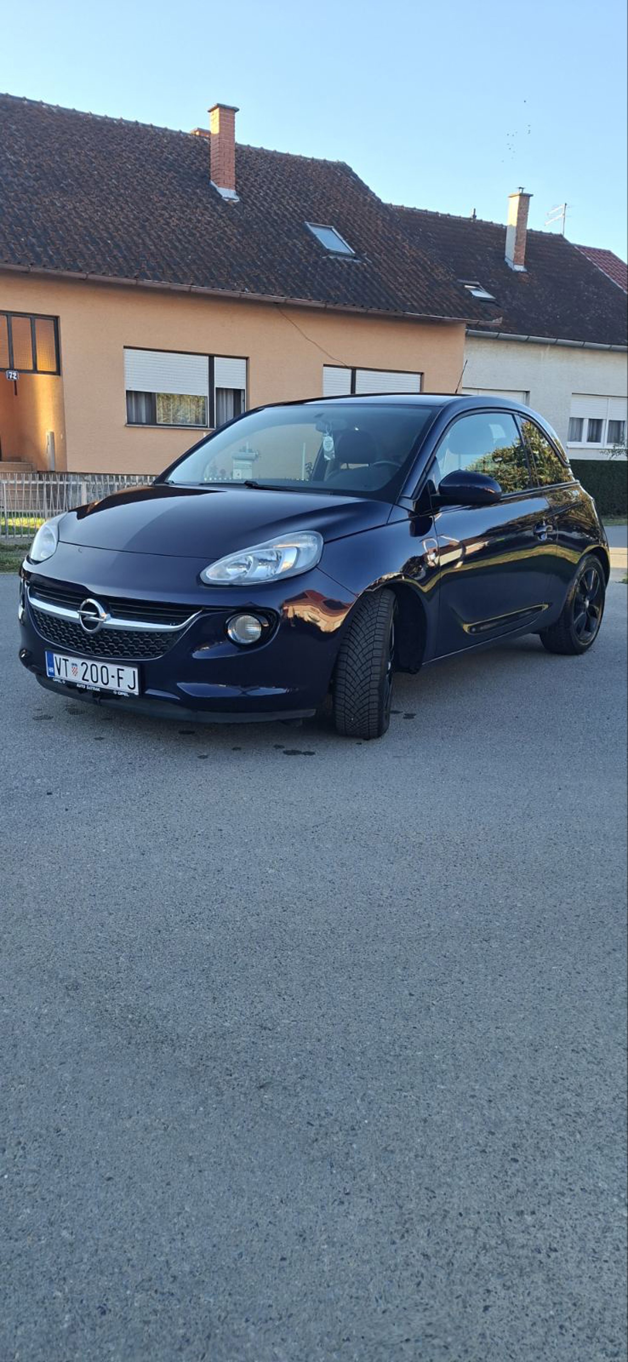 Opel Adam Purple Edition 1.4 16v 100ks//HR AUTO//REGA 07/2027//TEMPOMAT//KLIMA//TOP STANJE, fotografija 2