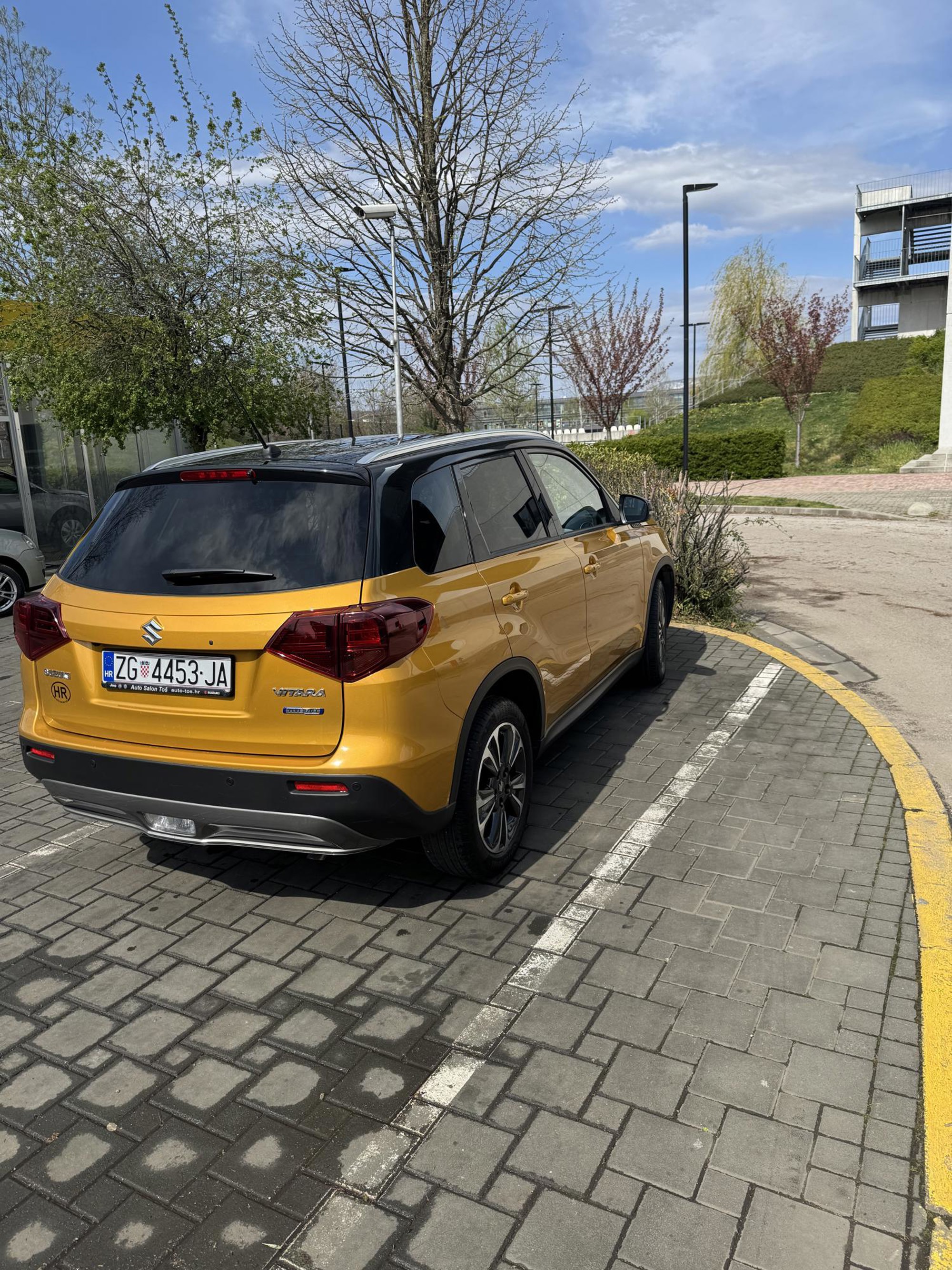 Suzuki Vitara 1.4. HYB GLX+ AAC ELEGANCE +, fotografija 3