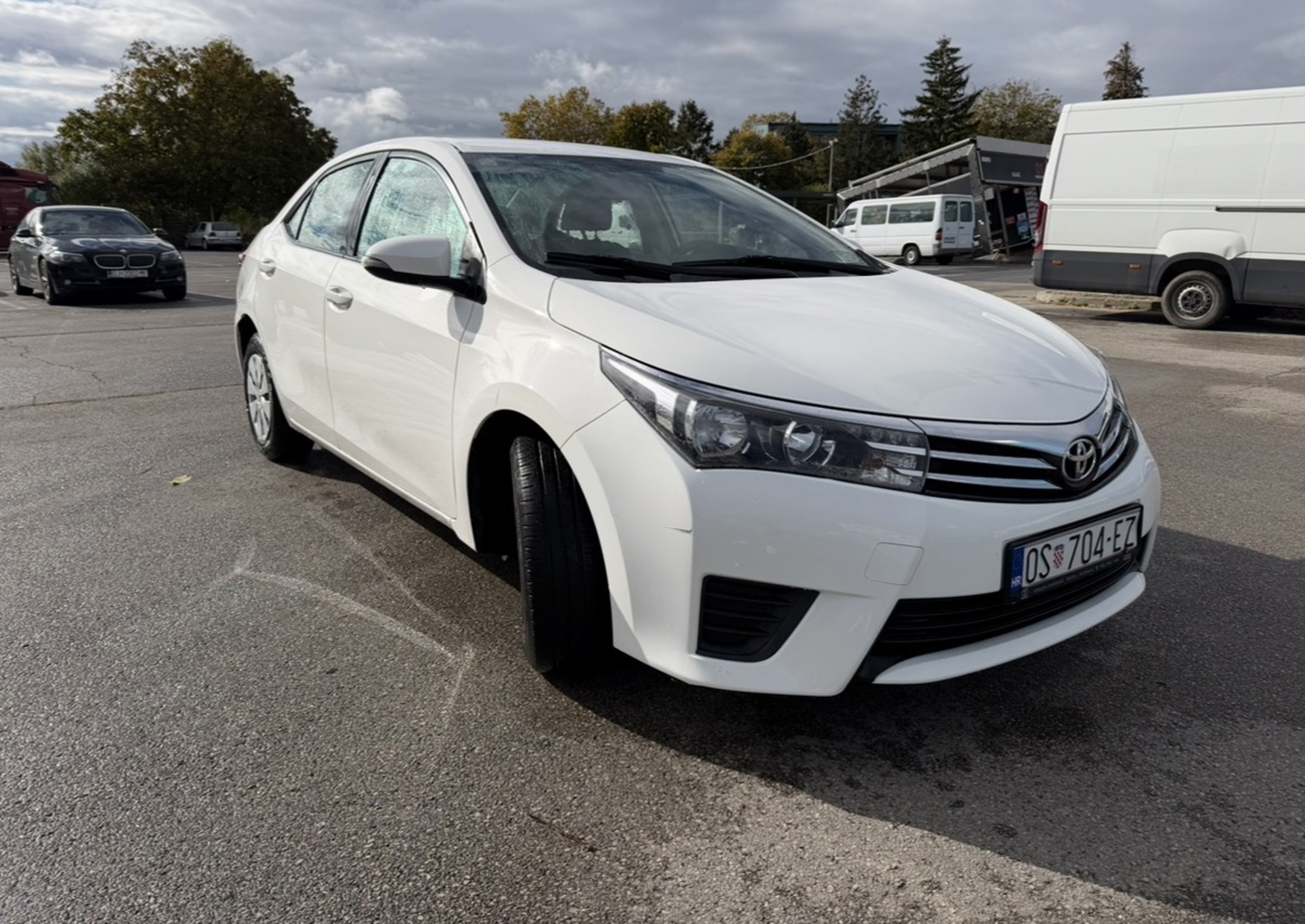 Toyota Corolla Sedan 1.33 benzin | 2016. | Prvi vlasnik, fotografija 2