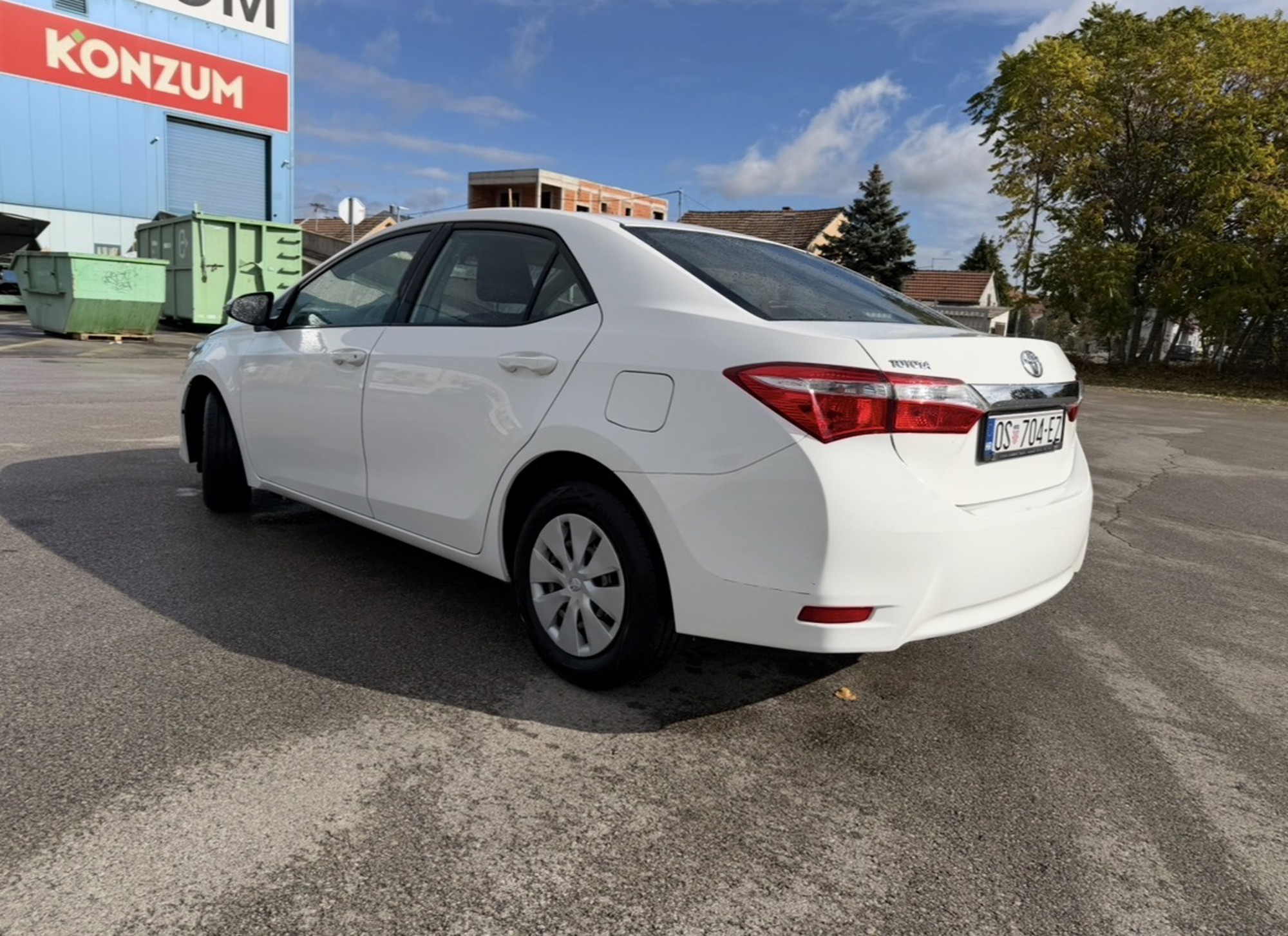 Toyota Corolla Sedan 1.33 benzin | 2016. | Prvi vlasnik, fotografija 4