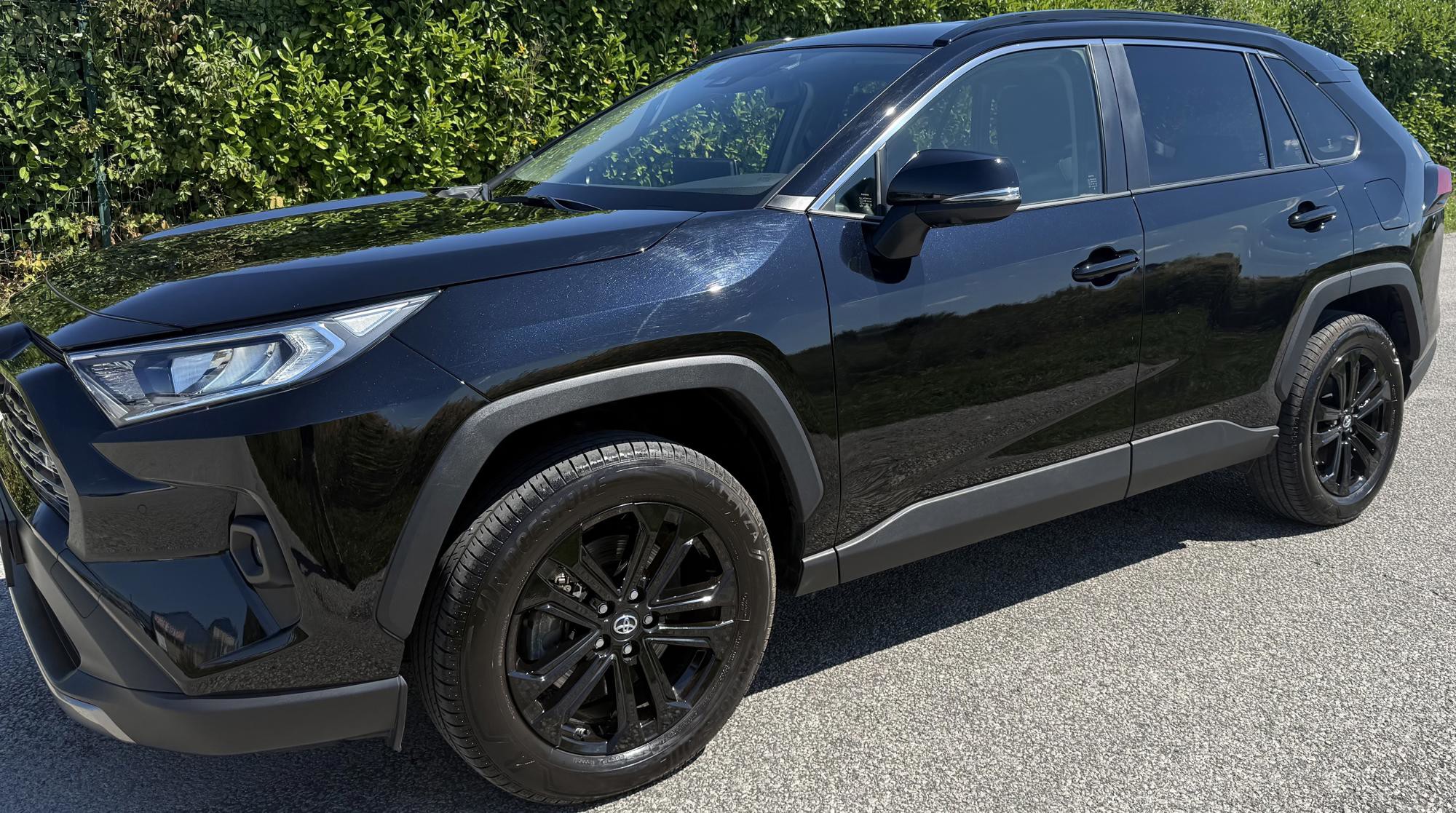 Toyota RAV4 2023. god, hybrid, automatik, kompletna servisna povijest, fotografija 2