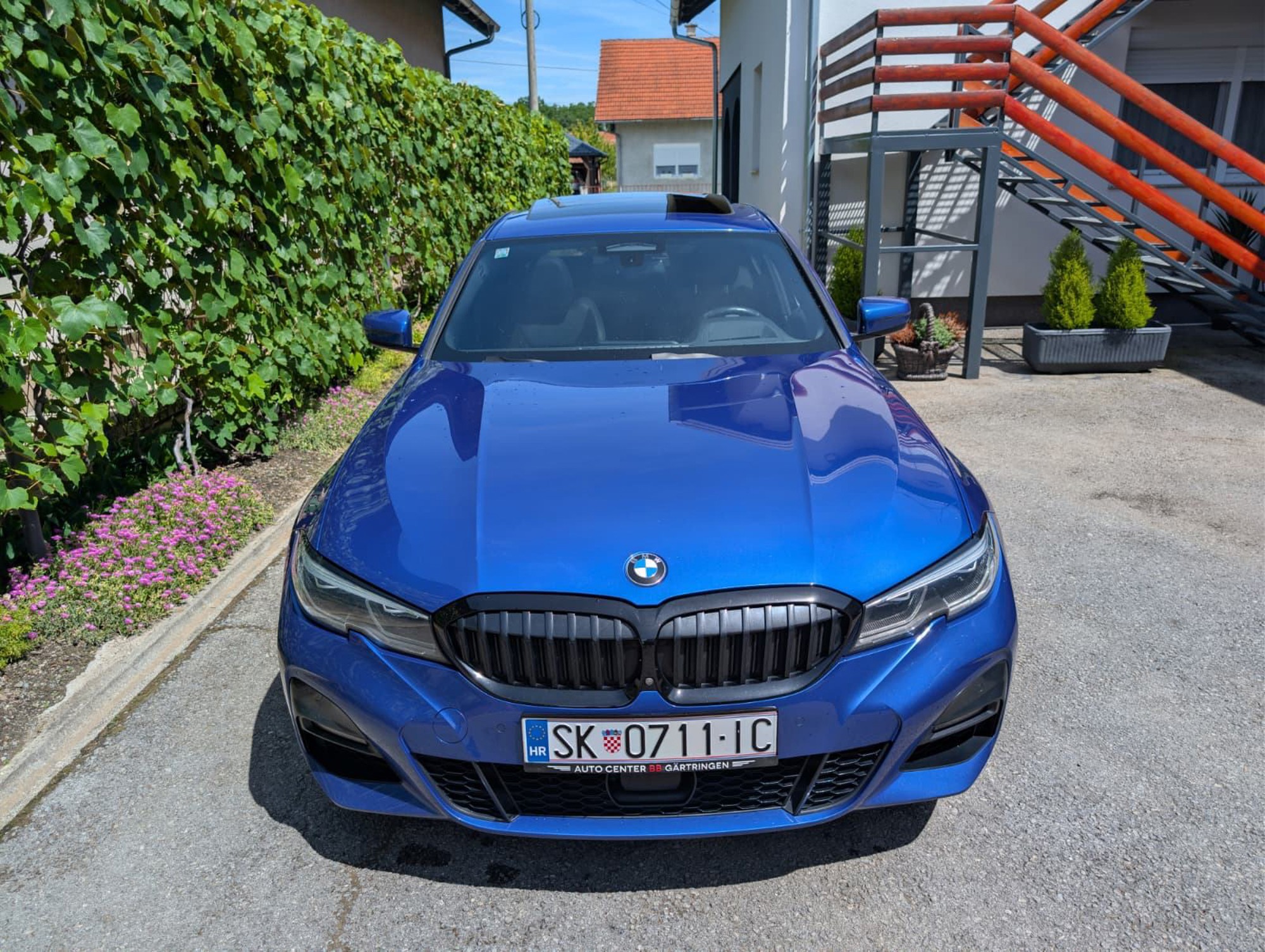 BMW 330e, M Sport, Laser, H&K, 19", Big Navi, fotografija 3