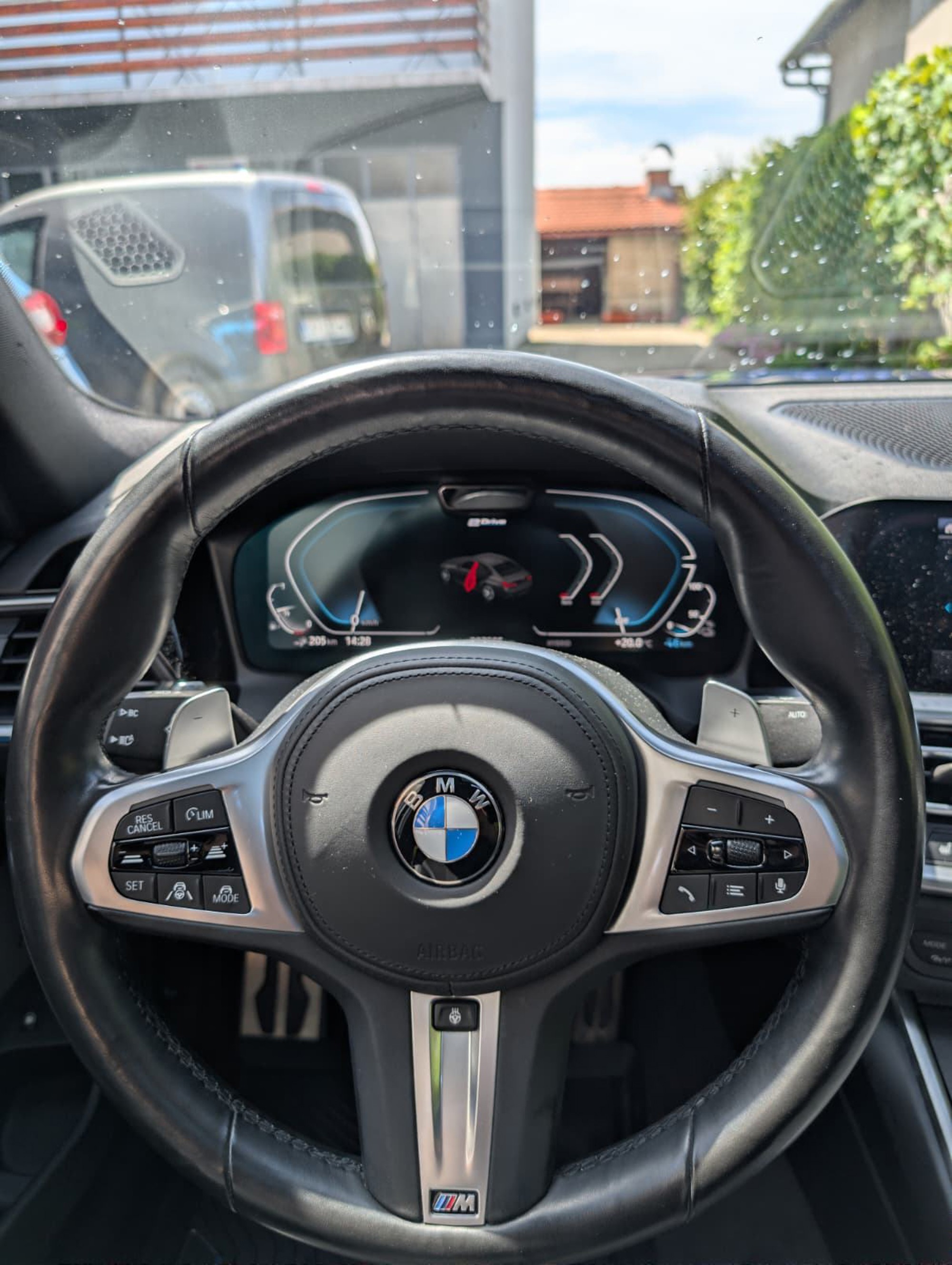 BMW 330e, M Sport, Laser, H&K, 19", Big Navi, fotografija 8