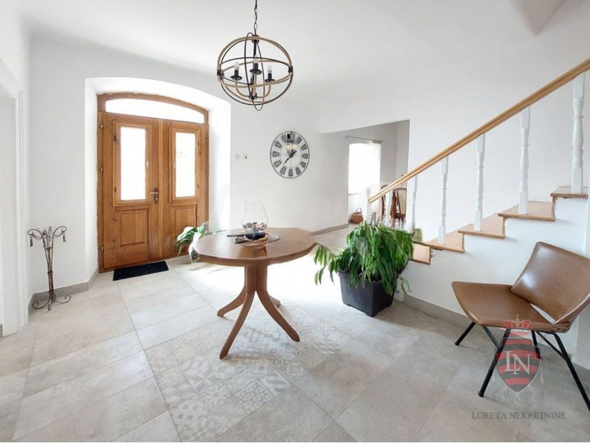 Renovirana kuća 110 m2 Labin, Istra — slika 1