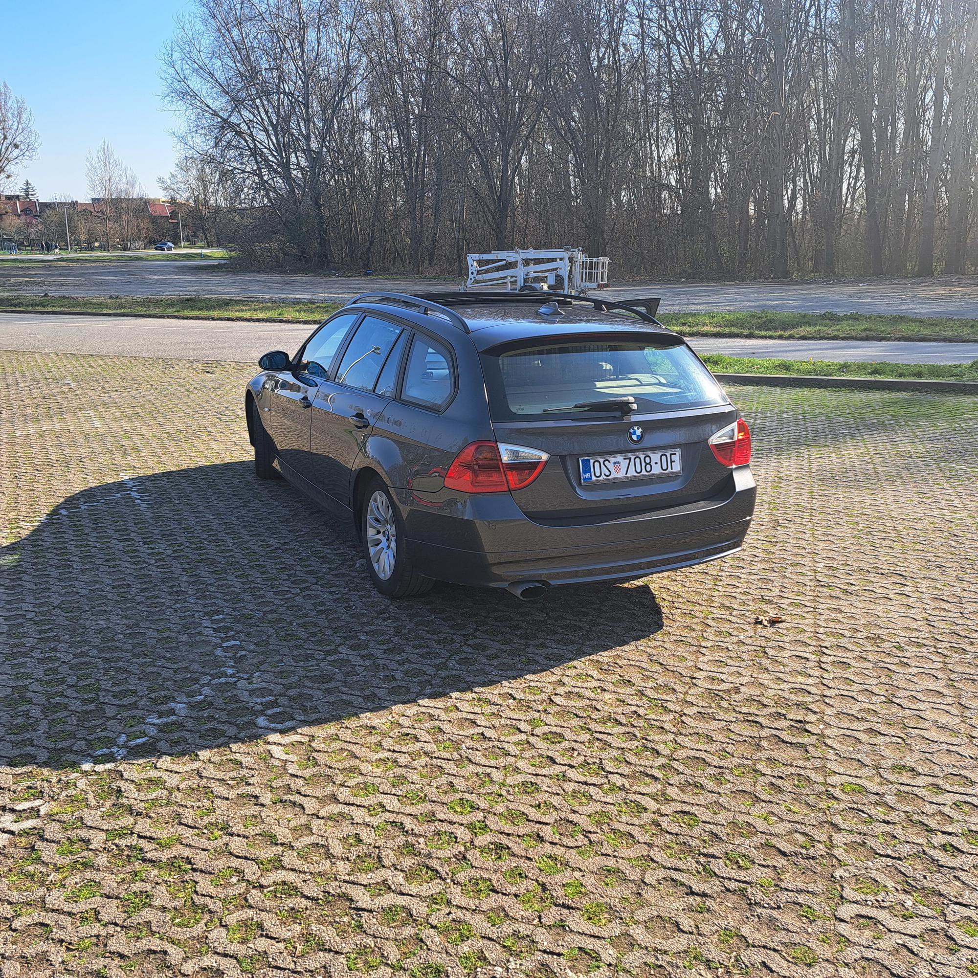 BMW e91 318D (2000 cm3) 2008 god., pogled izvana - slika 3