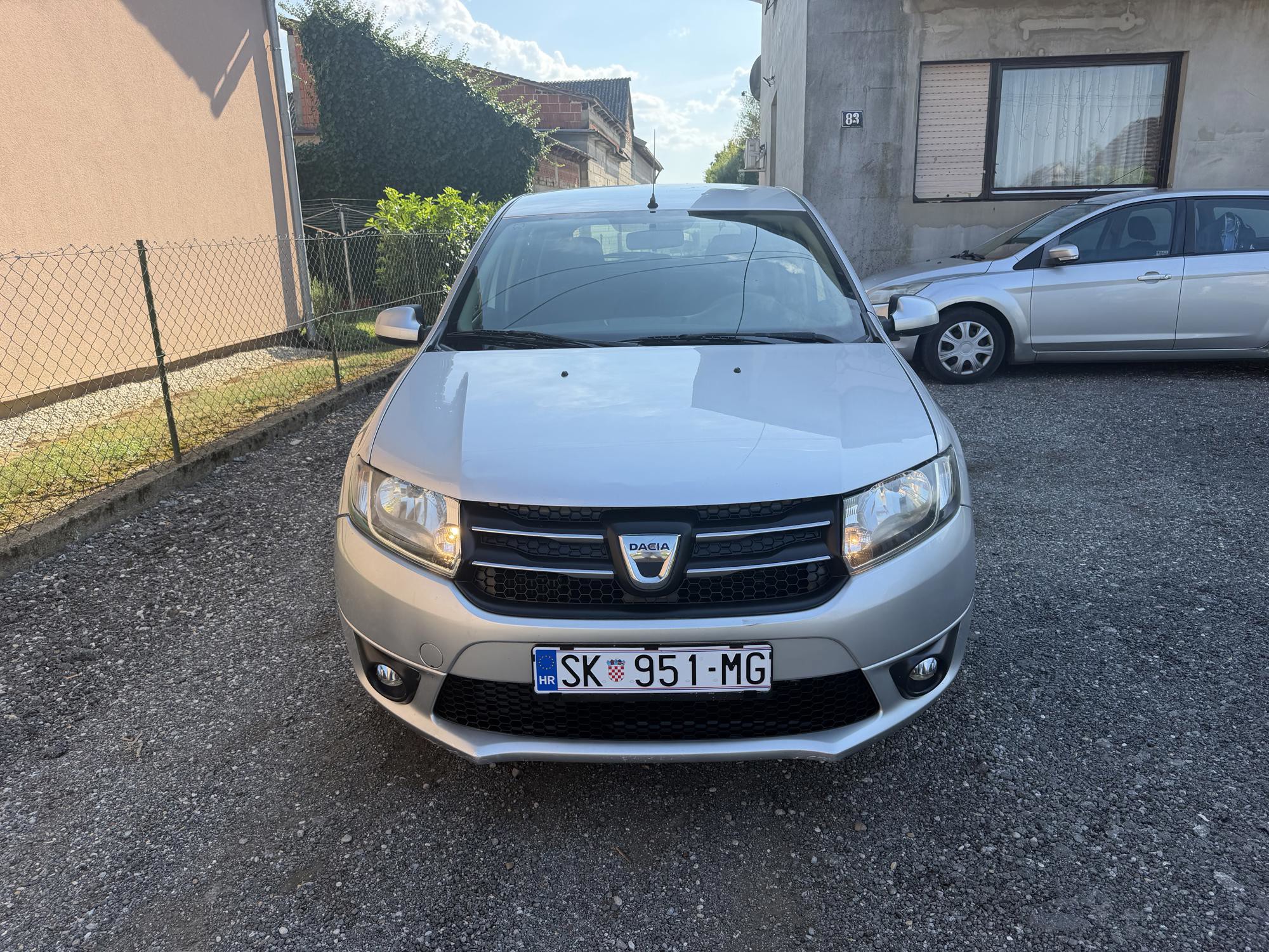 🚗 Dacia Sandero 1.5 dCi – HR AUTO – REGISTRIRAN GODINU DANA, fotografija 4