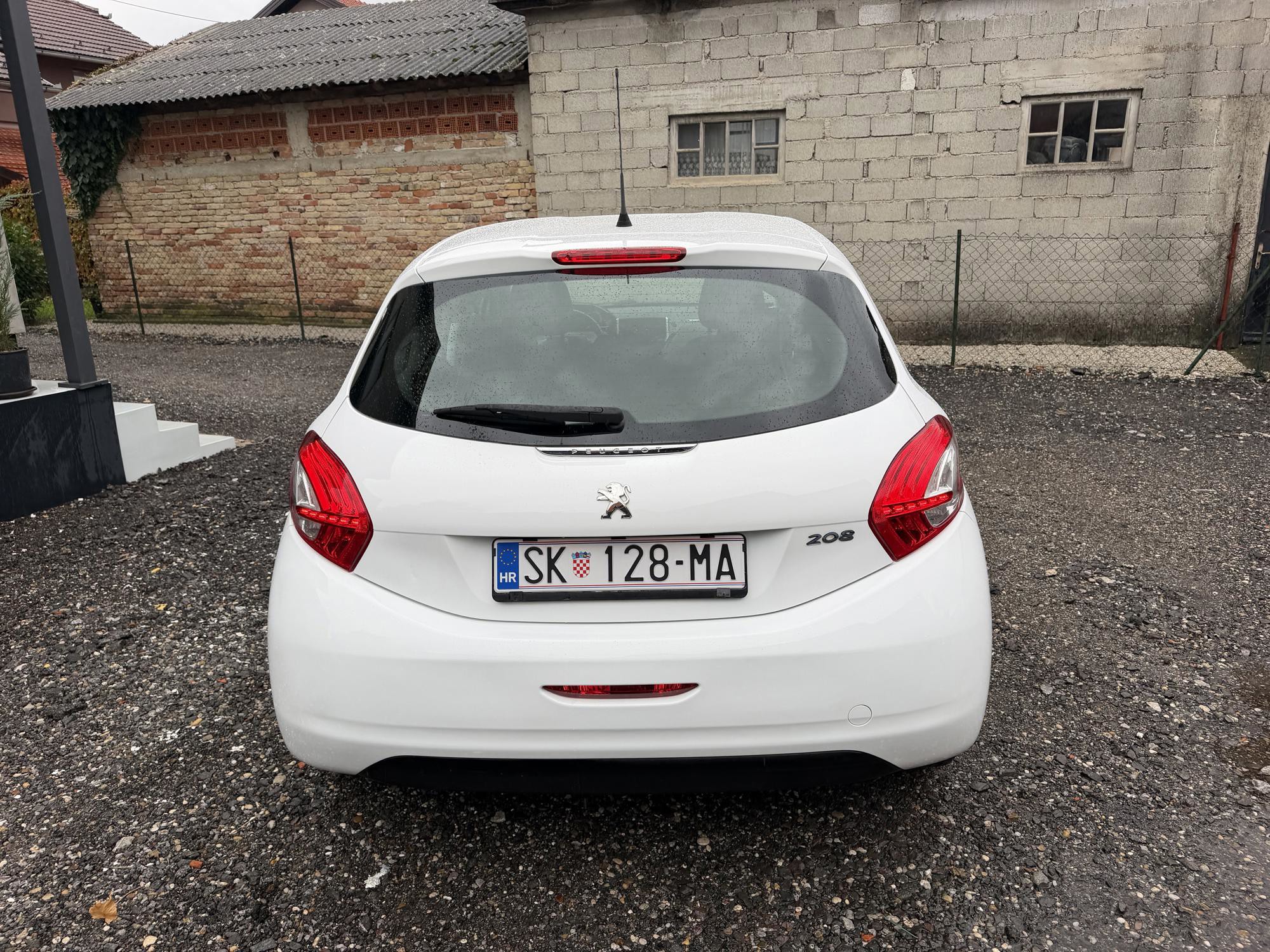 💥 Peugeot 208 1.2 PureTech + LPG (2012.) – REG. 3/2027. / BEZ ULAGANJA 💥, fotografija 11