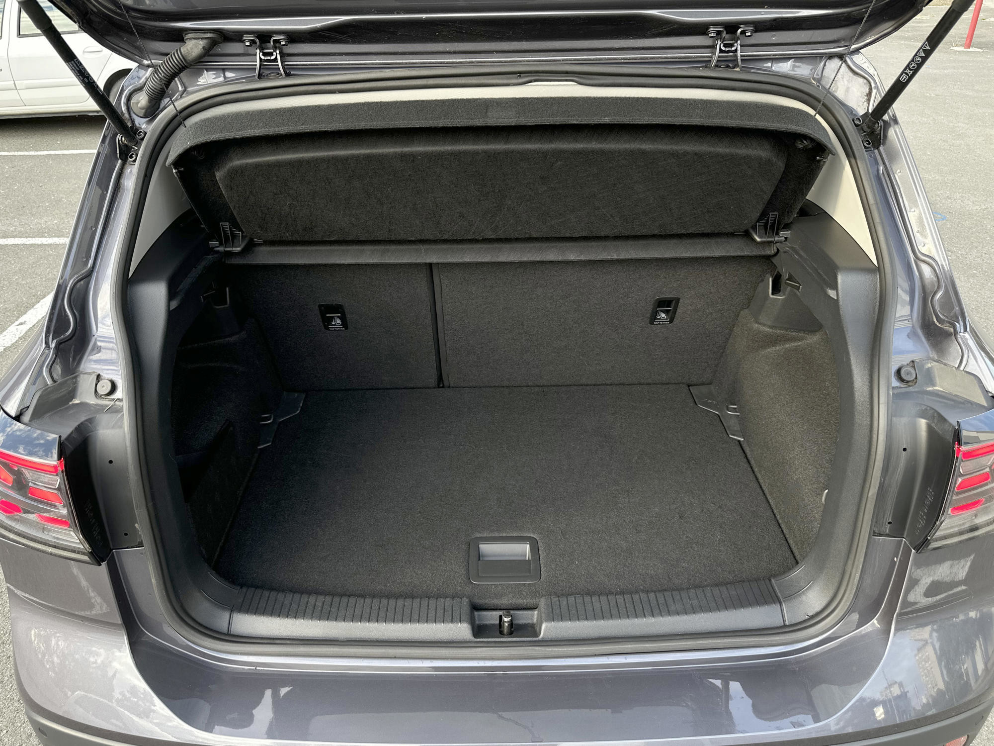 VW T-Cross 1.0 TSI Style, reg. 03/2027!, MATRIX svijetla, ljetne+zimkse gume, 1. vlasnik, HR auto, fotografija 5