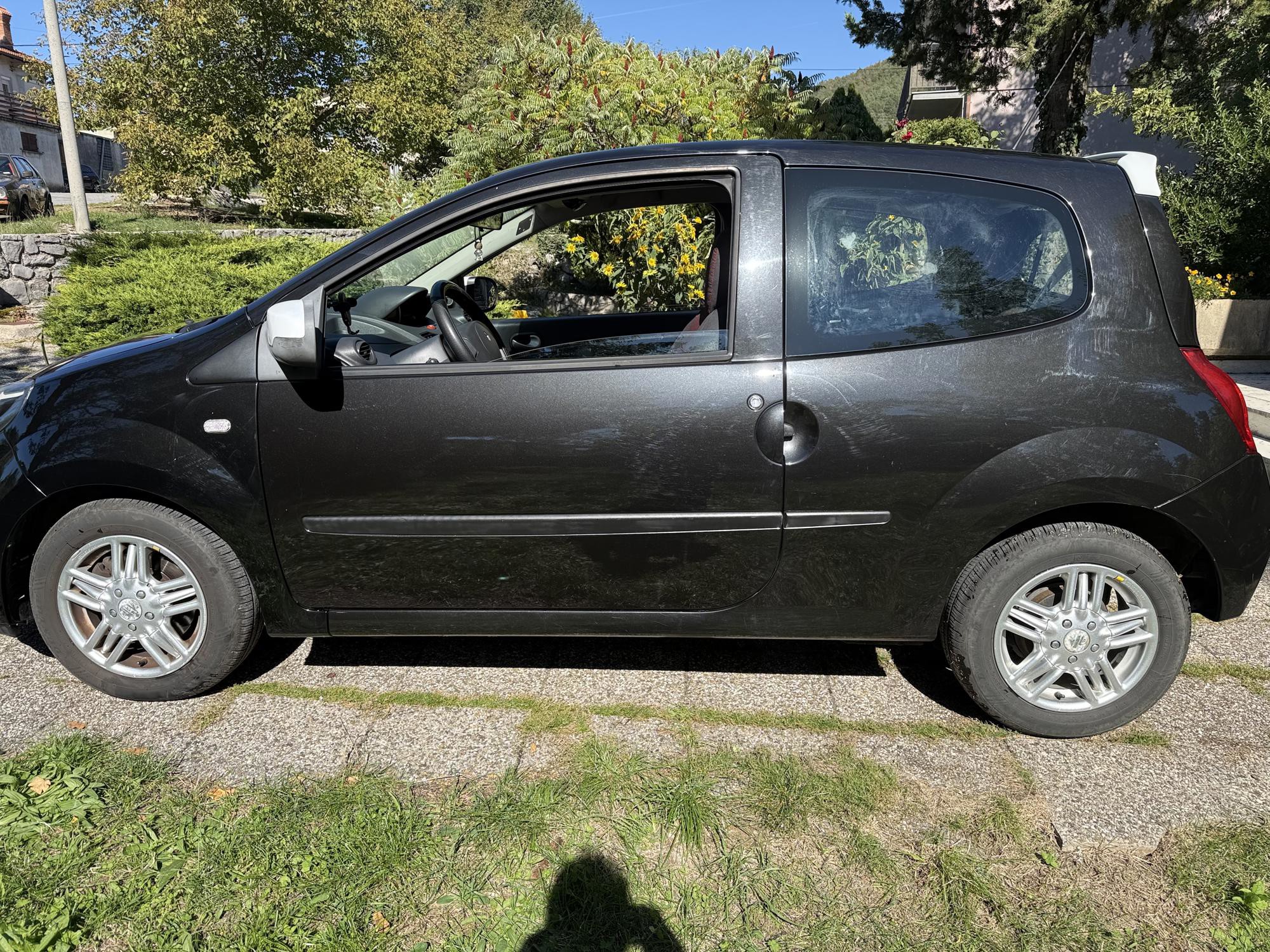 Renault twingo II 1.2 16V 2011g očuvan prodajem, fotografija 4