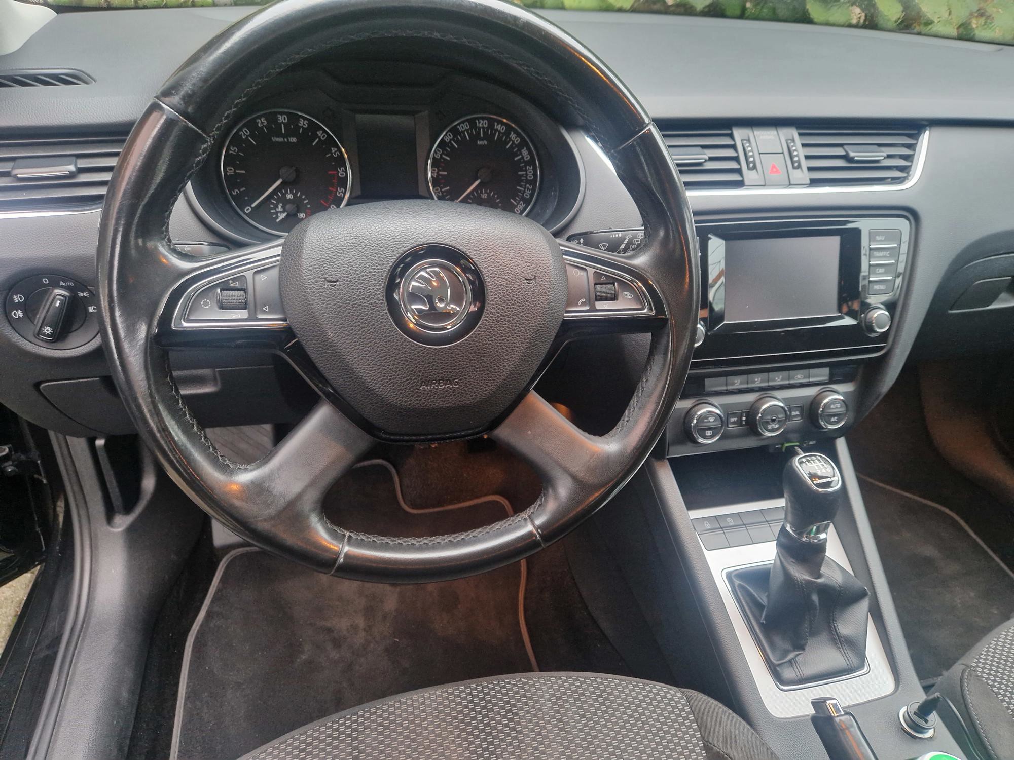 Škoda Octavia, 1.6 TDI, Greenline, 2014. godište, registriran do 9/27, fotografija 6