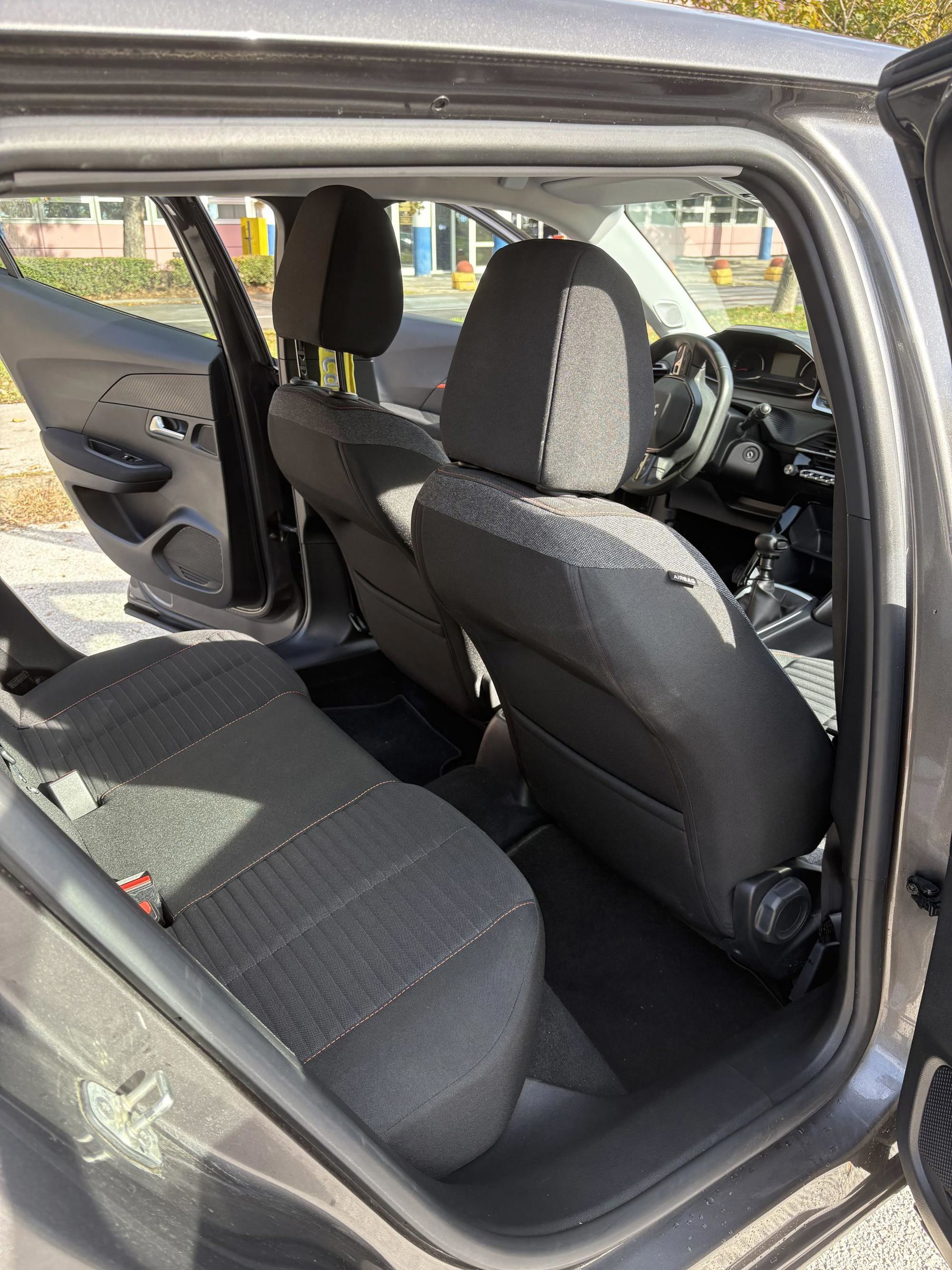 Prodaja - Peugeot 2008 1.5 BLUEHDI, Diesel 2020 g., 57500 km, fotografija 7