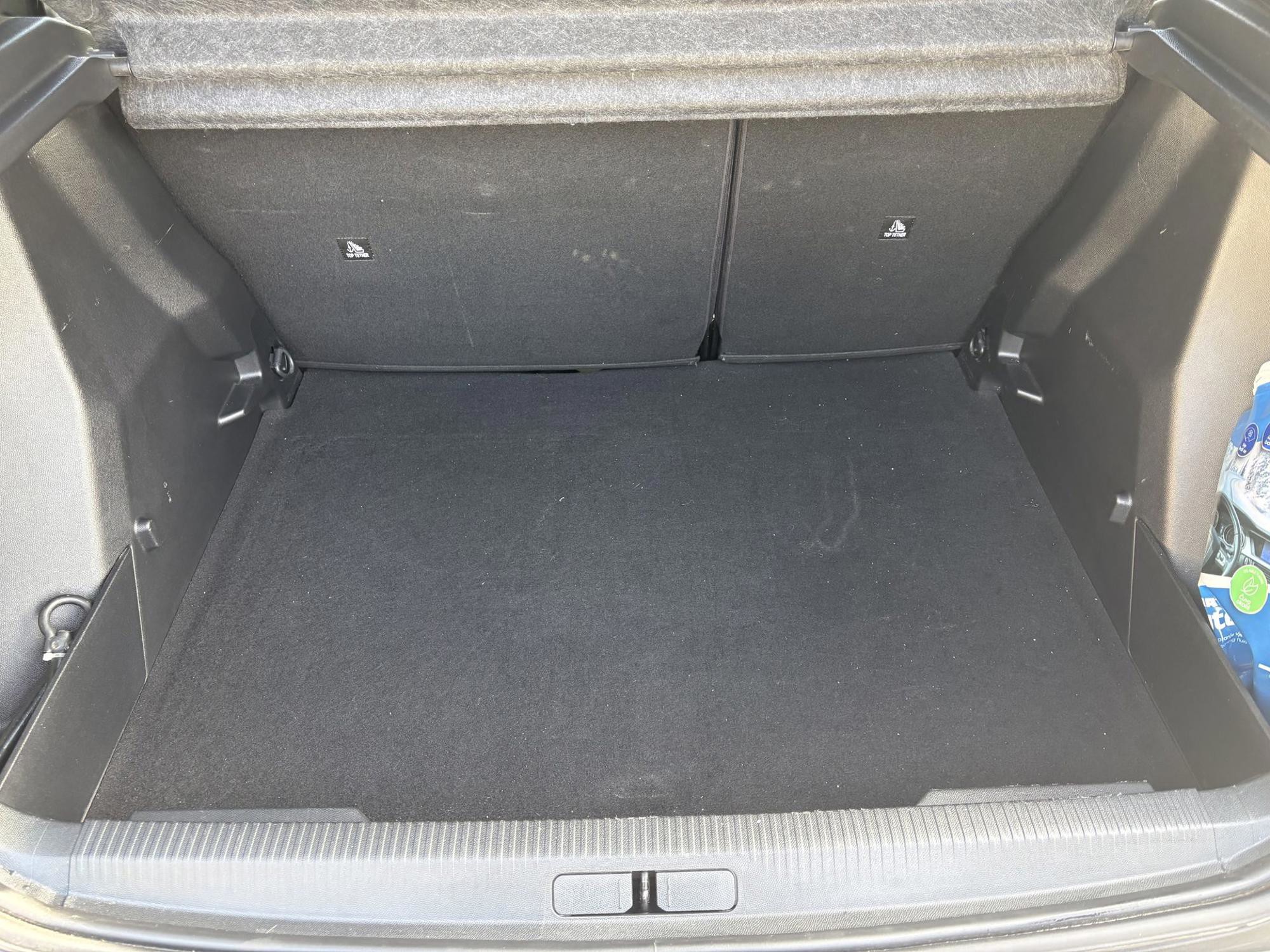 Prodaja - Peugeot 2008 1.5 BLUEHDI, Diesel 2020 g., 57500 km, fotografija 8