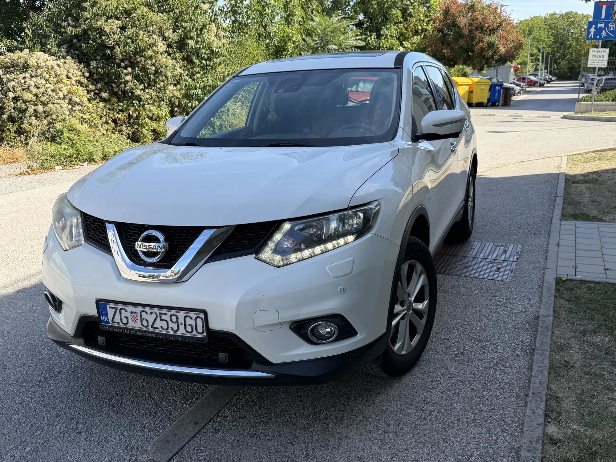 Nisan X trail, fotografija 2
