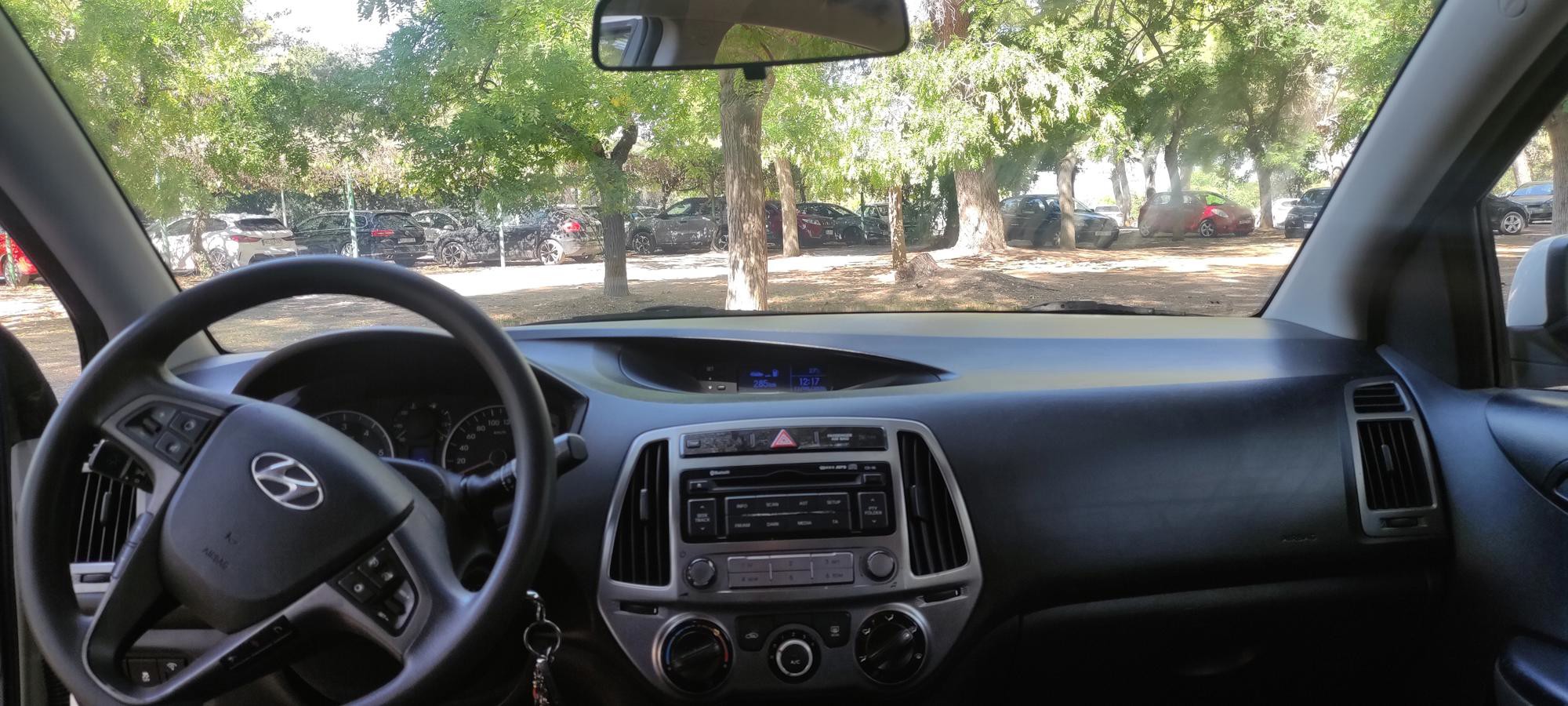 Hyndai i20, 1.1 CRDi, 2013 godište, fotografija 4